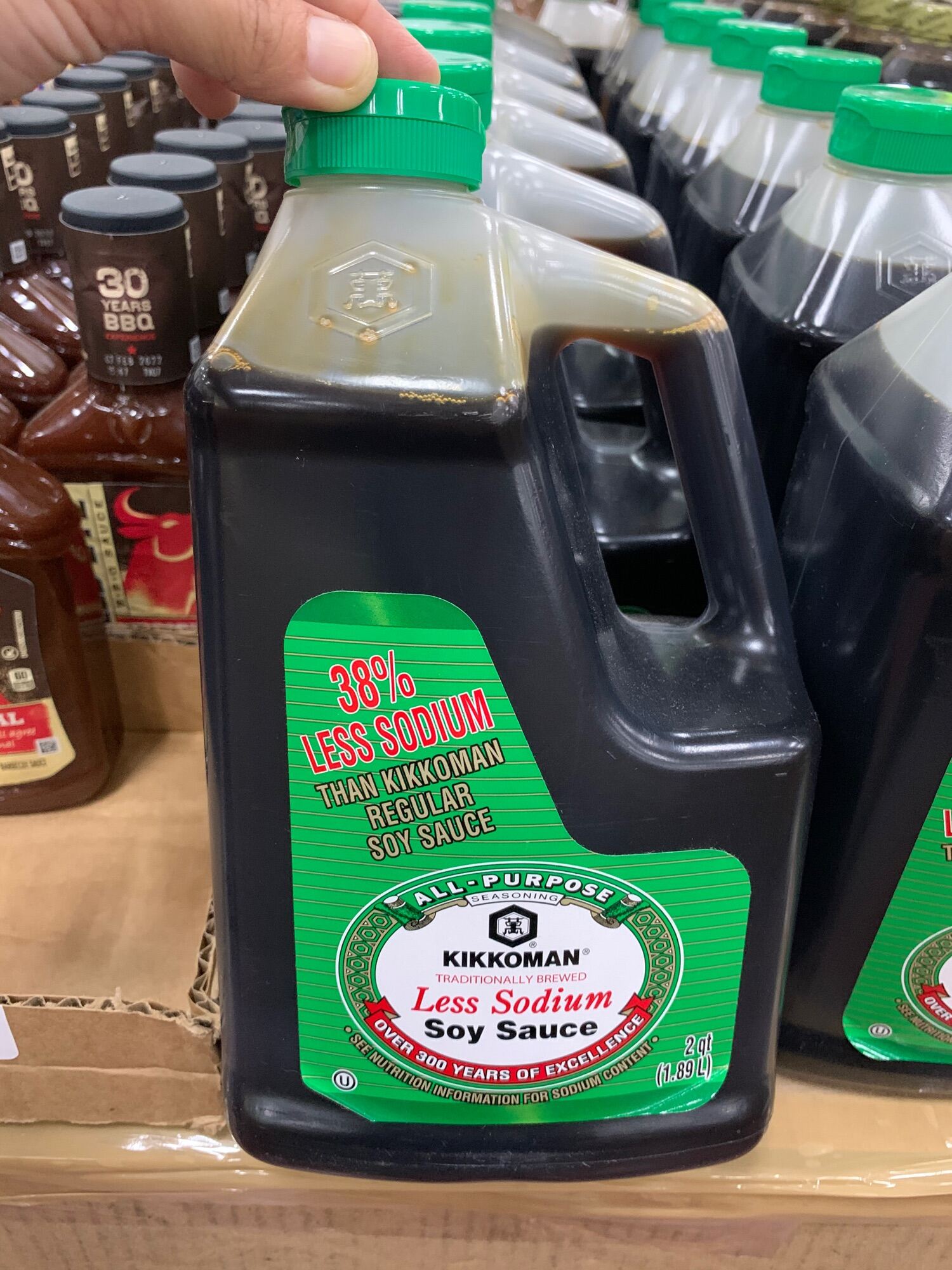 1422円 正規取扱店 Kikkoman Lite Soy Sauce 64Ounce Bottle