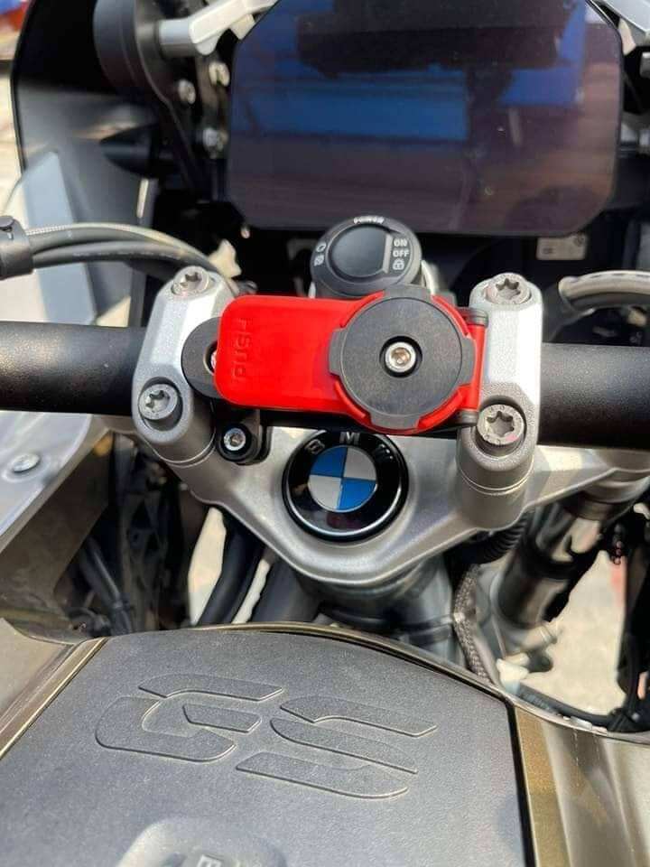 High Power Hella - DIN Yoke 40 Motorcycle Yoke Nut Cap Mount for iPhone SE 2 (2020) (sku 53483)