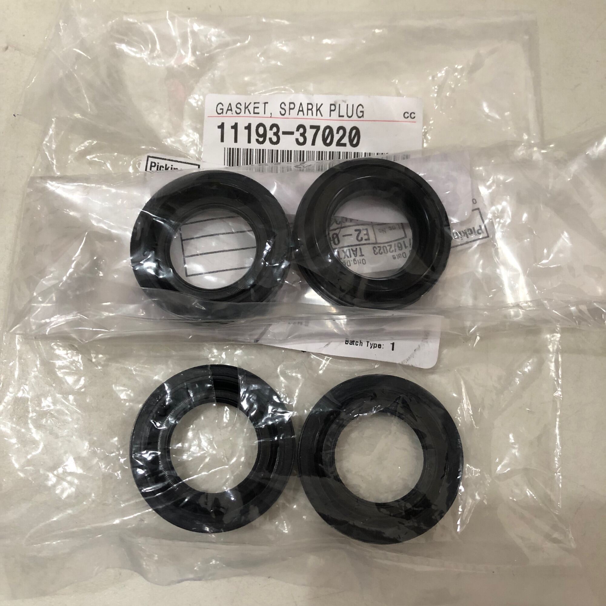 ORIGINAL TOYOTA SPARK PLUG GASKET FOR TOYOTA COROLLA 1ZR/2ZR/3ZR DUAL