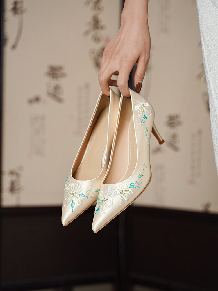 Lusen Bridal Shoes Champagne Color Dual Wear High Heels Embroidered Cheongsam Wedding Gown Shoes Comfortable Ultra-Fiber Lining Presyo 4,416 Piso*Libreng Shipping