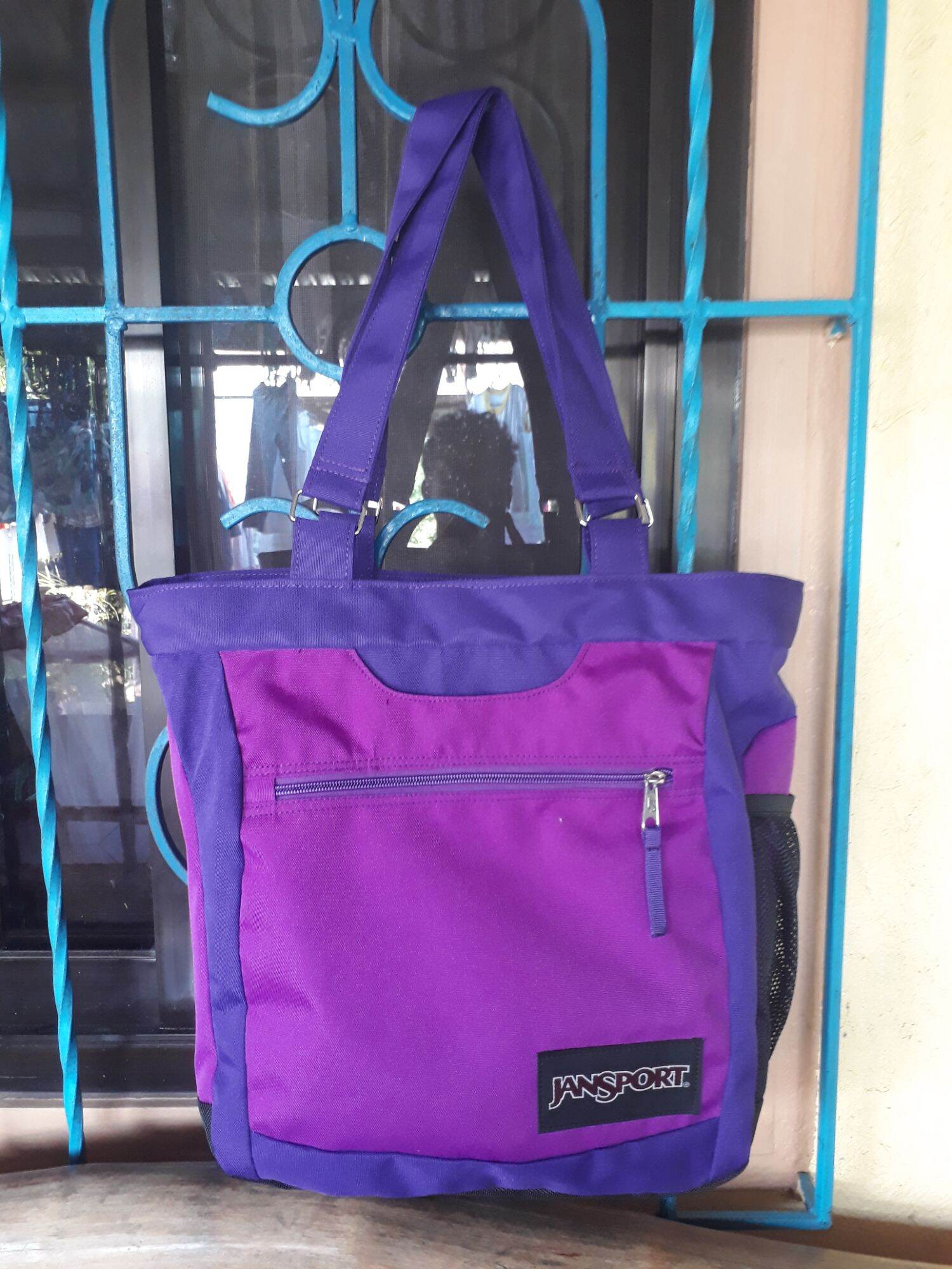 buy leather backpacks Kineño Backpack category__SHOPIFY_COLLECTIONS_CAMPAIGN_WOMENSBLACKWHITE travel documents Adidas 3D Roll Top Color:Dark Blue Sing Bag