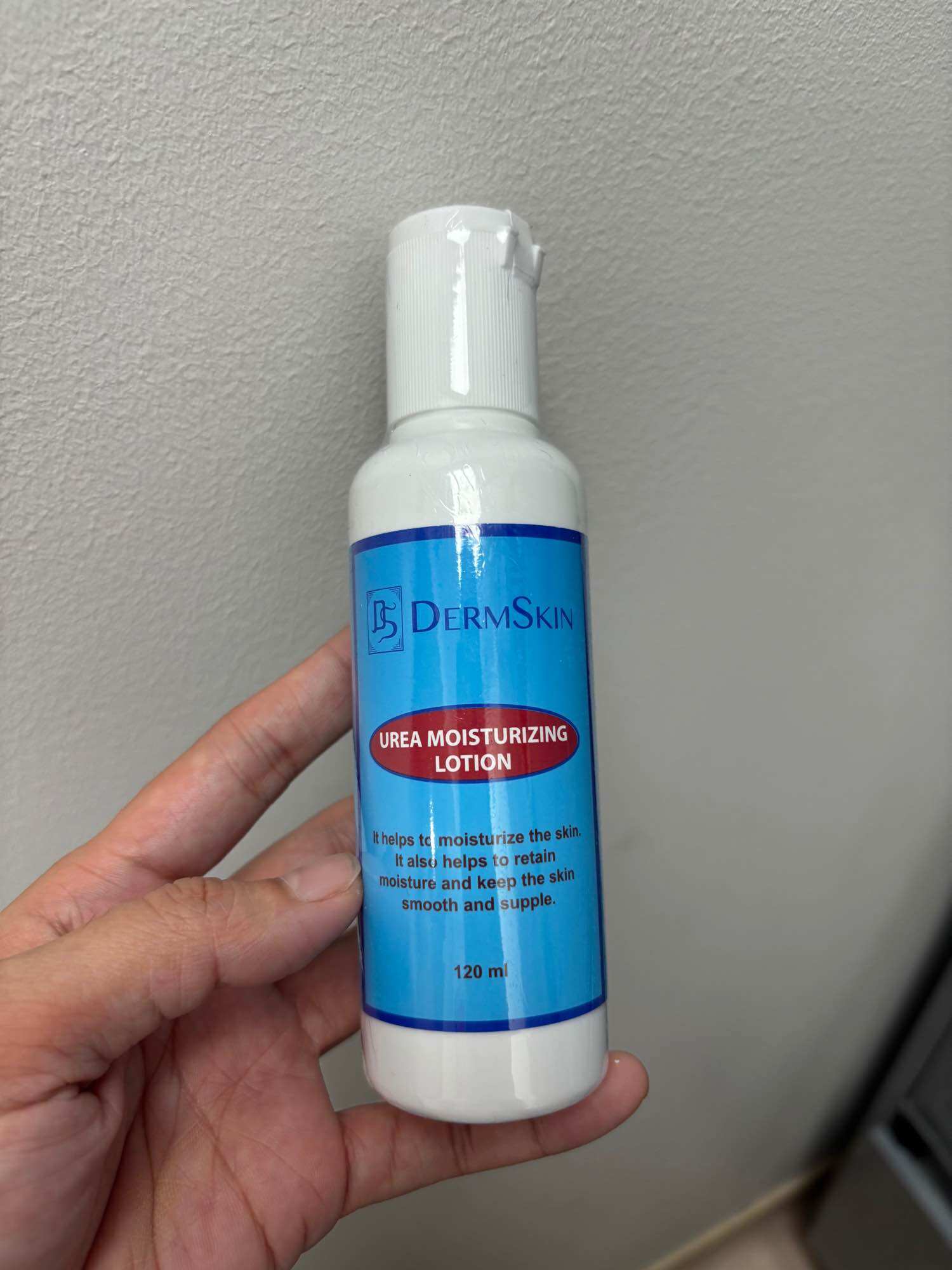 DermSkin Urea Moisturizing Lotion 120ml 💧 Hydrate. Nourish. Restore ...