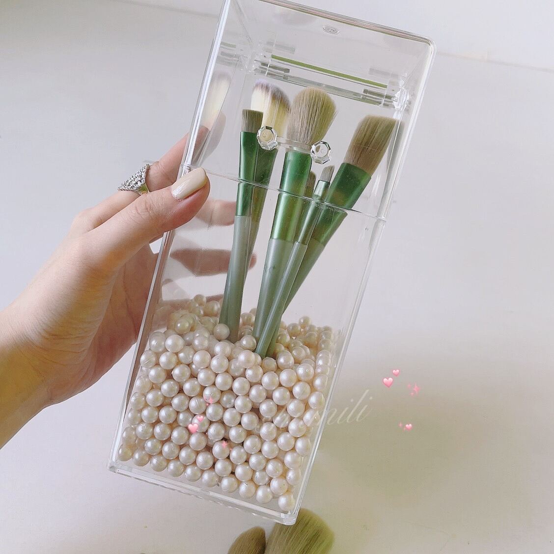 Acrylic Brush Holder,Dustproof Makeup Brush Organizer with Lid, Covered