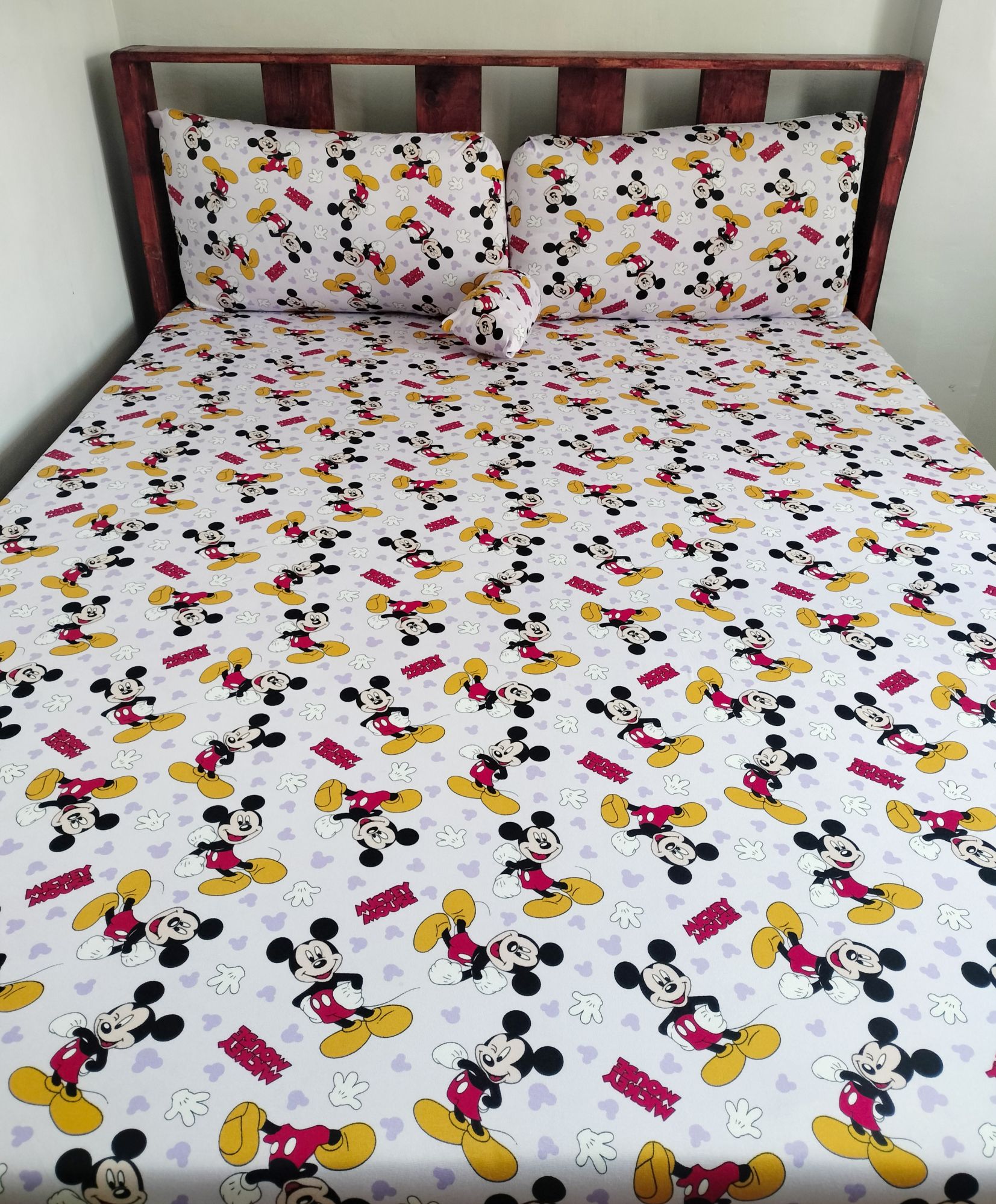 Bed matters - Serving😍😍😍 Louis Vuitton bedsheets at