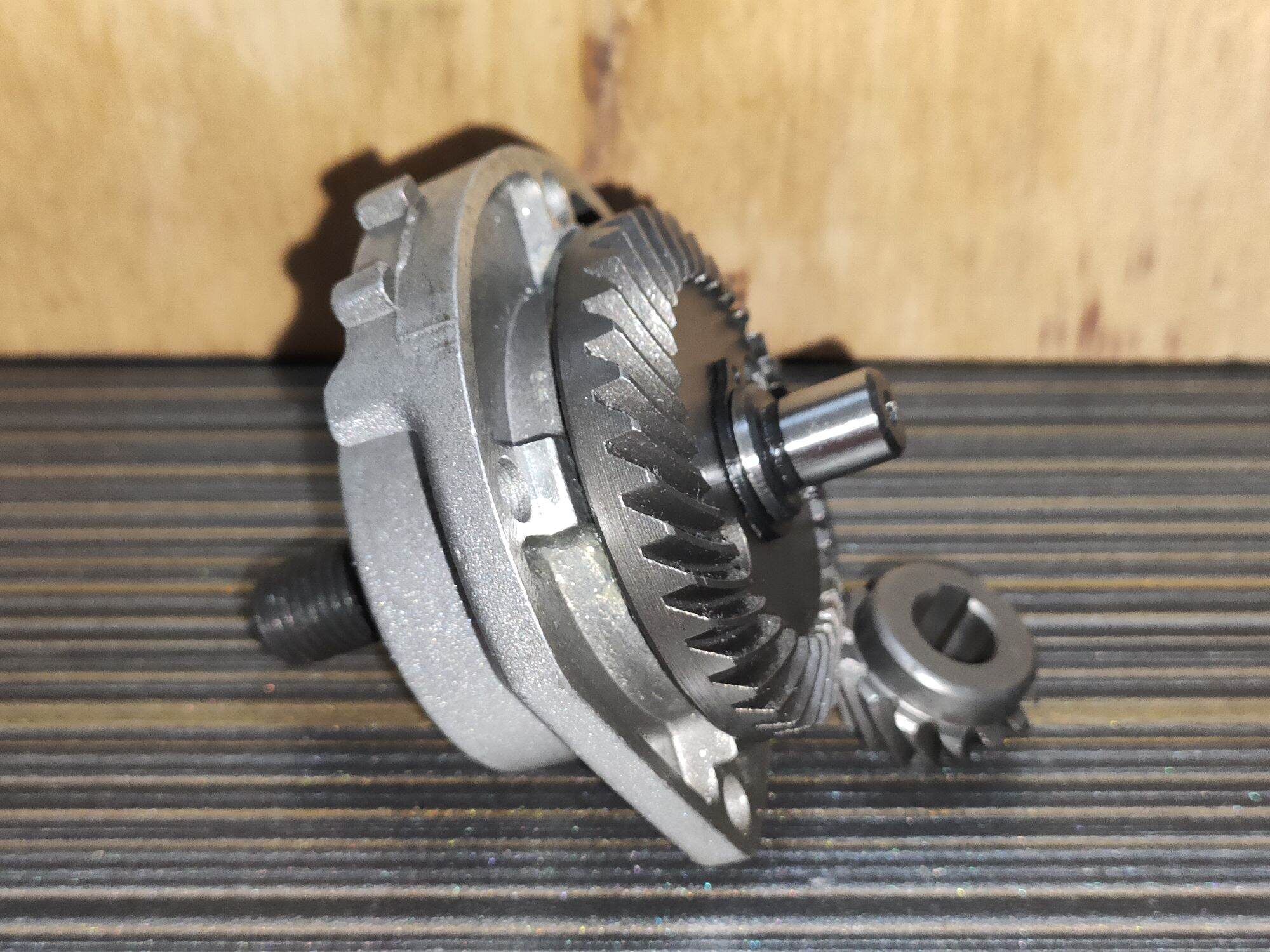 Gear Box Assembly for Makita N9500N with Spindle and Spiral Bevel Gear set. 
