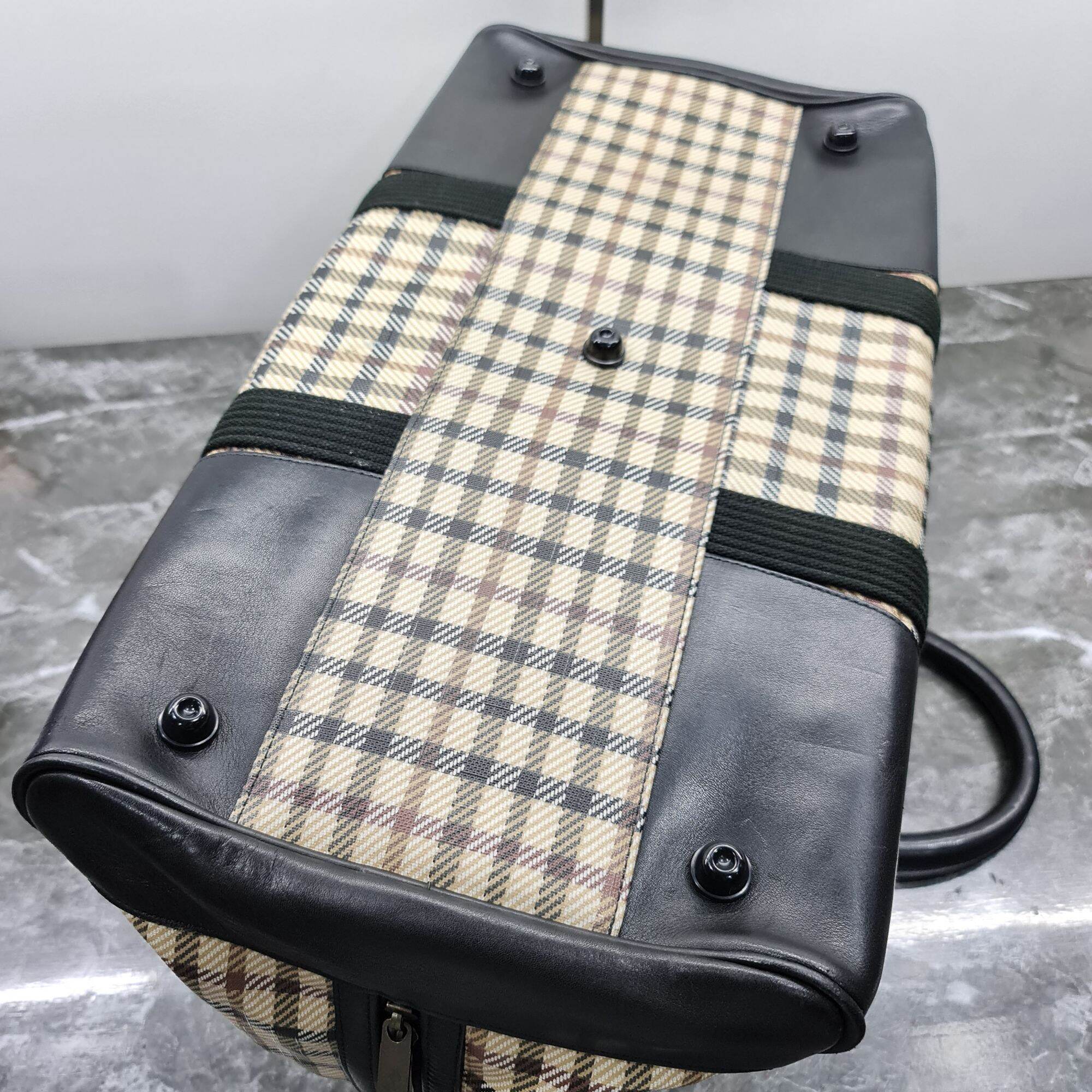 Daks travel online bag