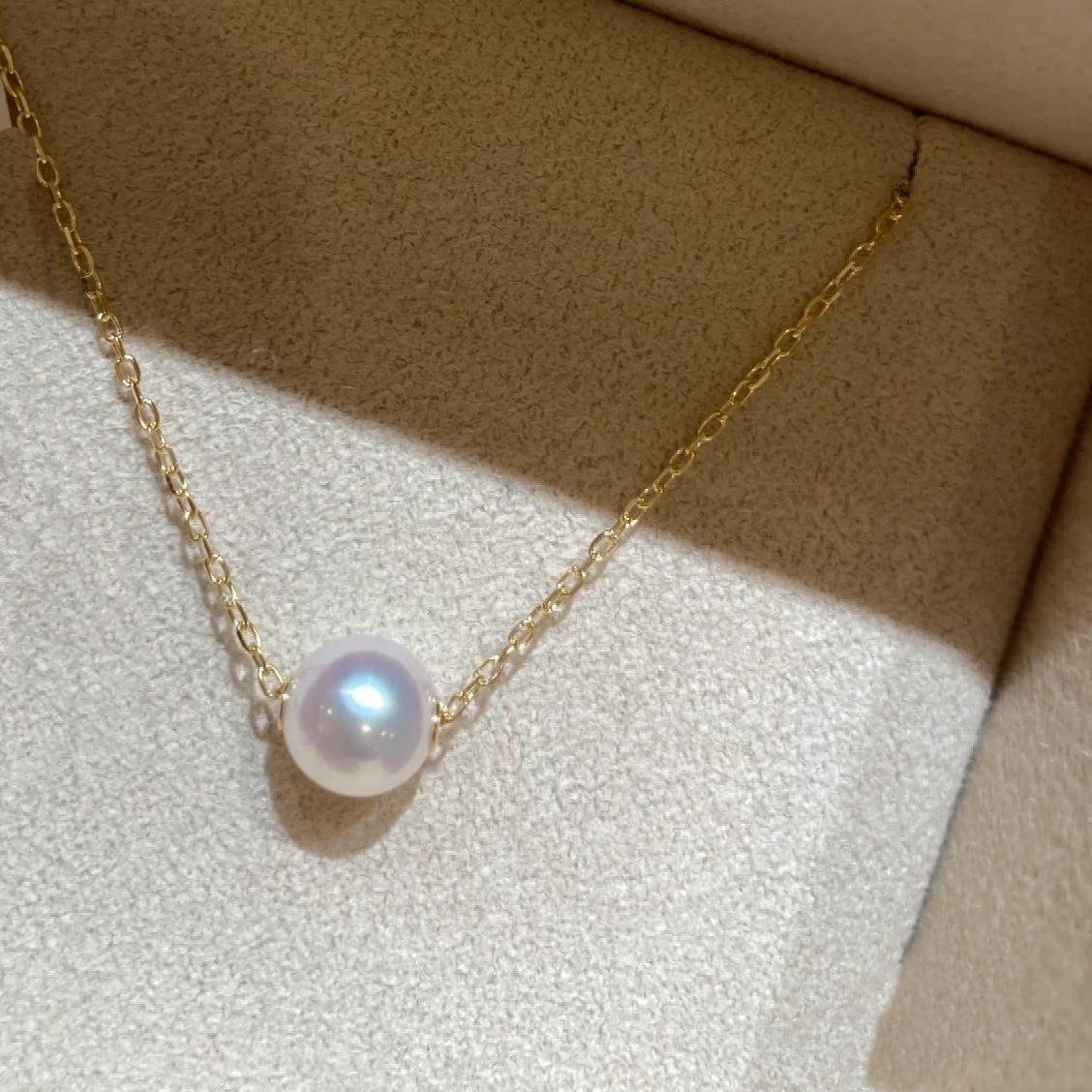 Pearl Clavicle Chain - Elegant Rose Gold Necklace