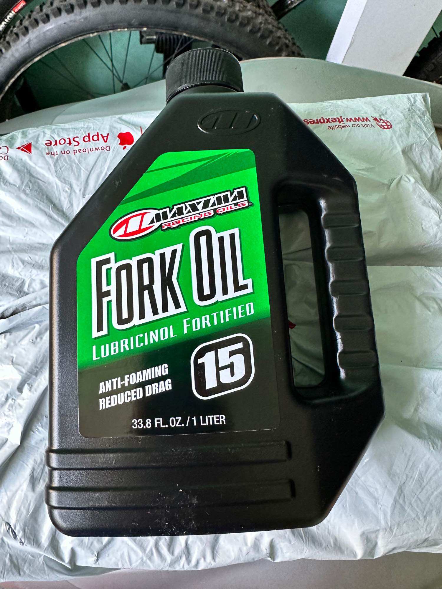 Maxima Fork Oil 15W – 16 Oz (473 Ml) – Suspension Fluid, Part #56916
