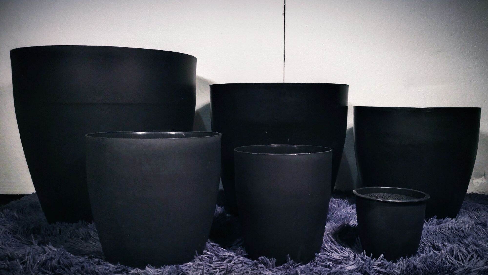 Classy Minimalist White and black Pots (Pearlwave Pots) For your