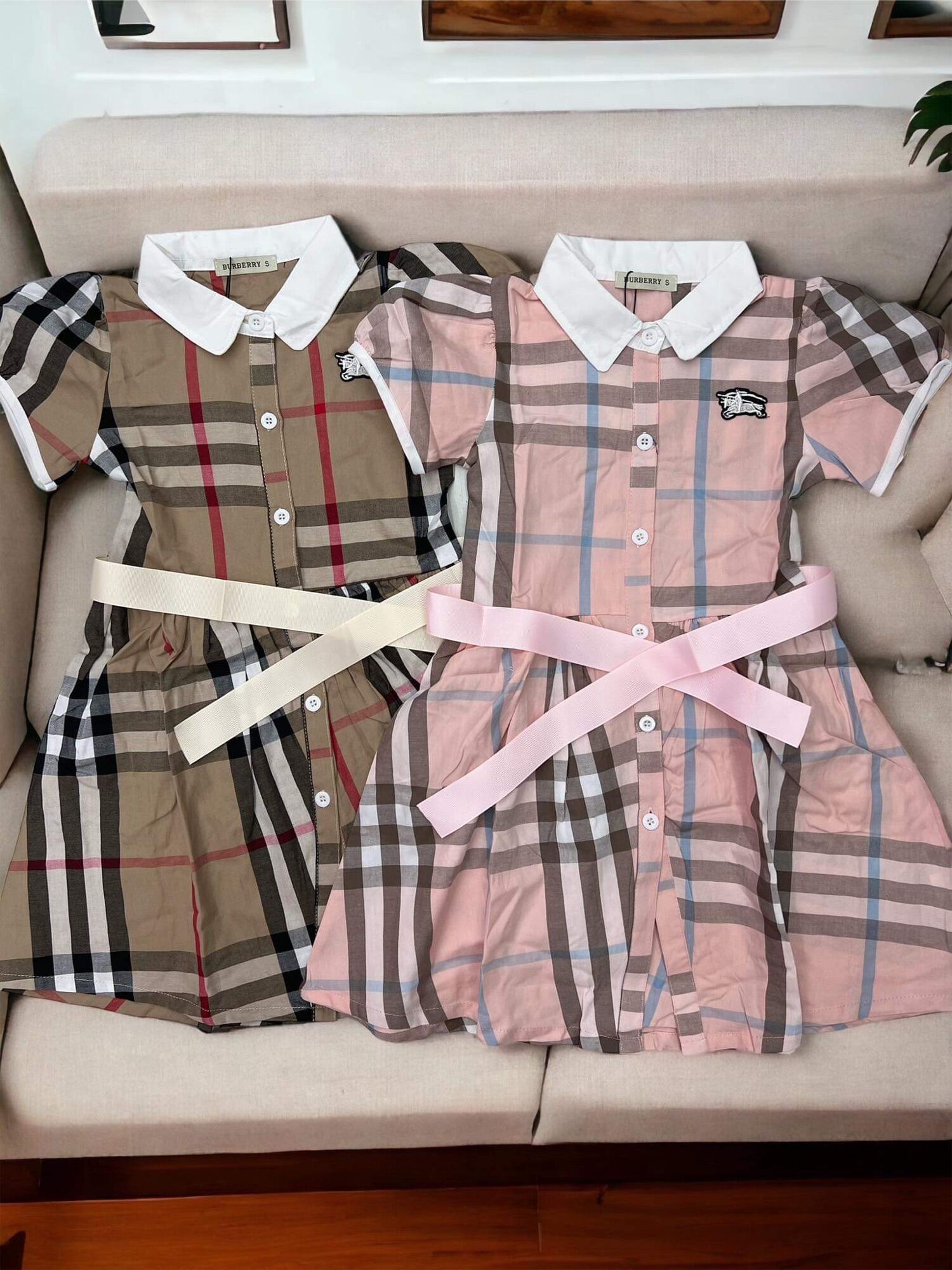 Burberry shop dress kids