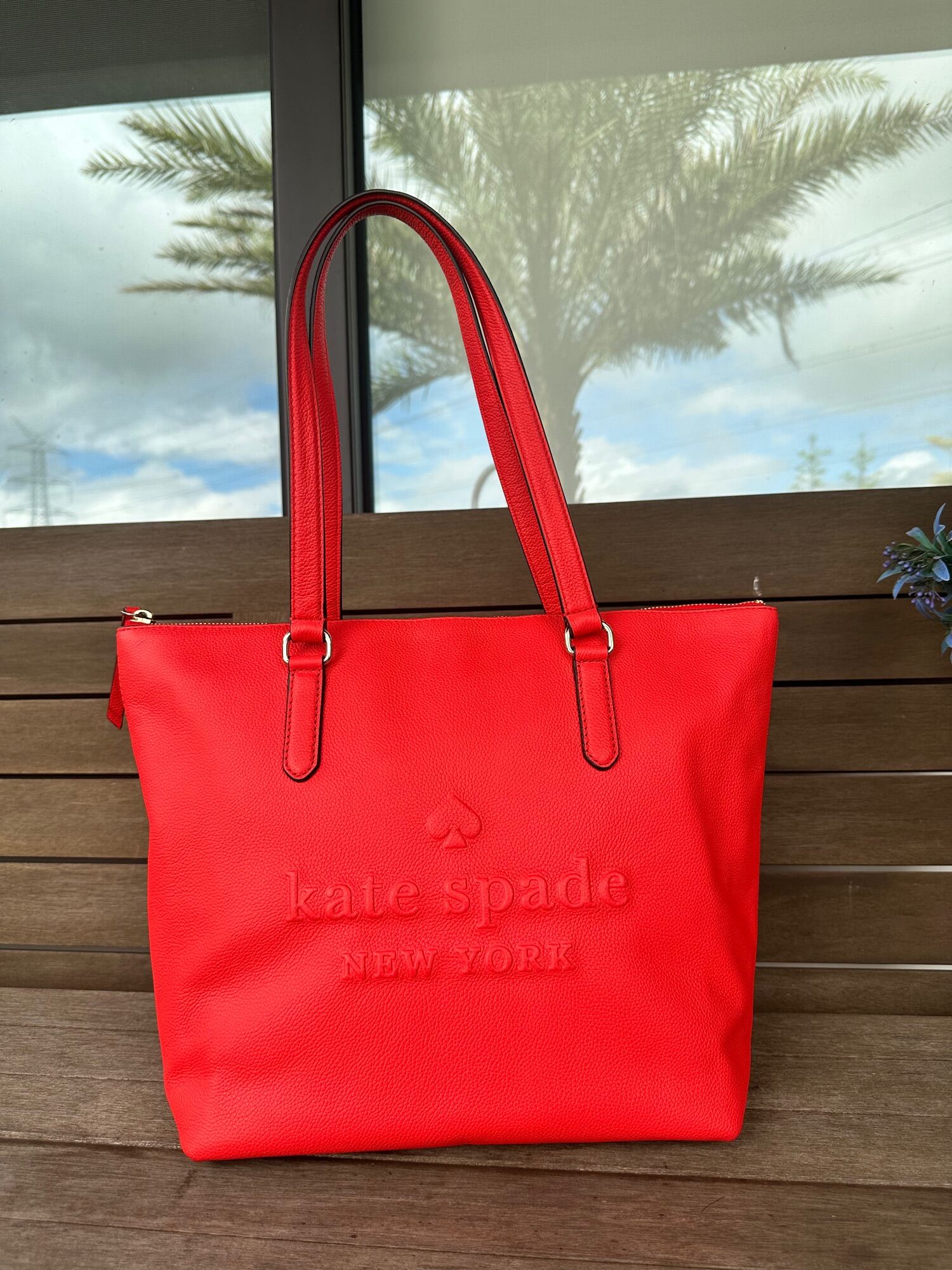 Larchmont avenue logo 2024 penny kate spade