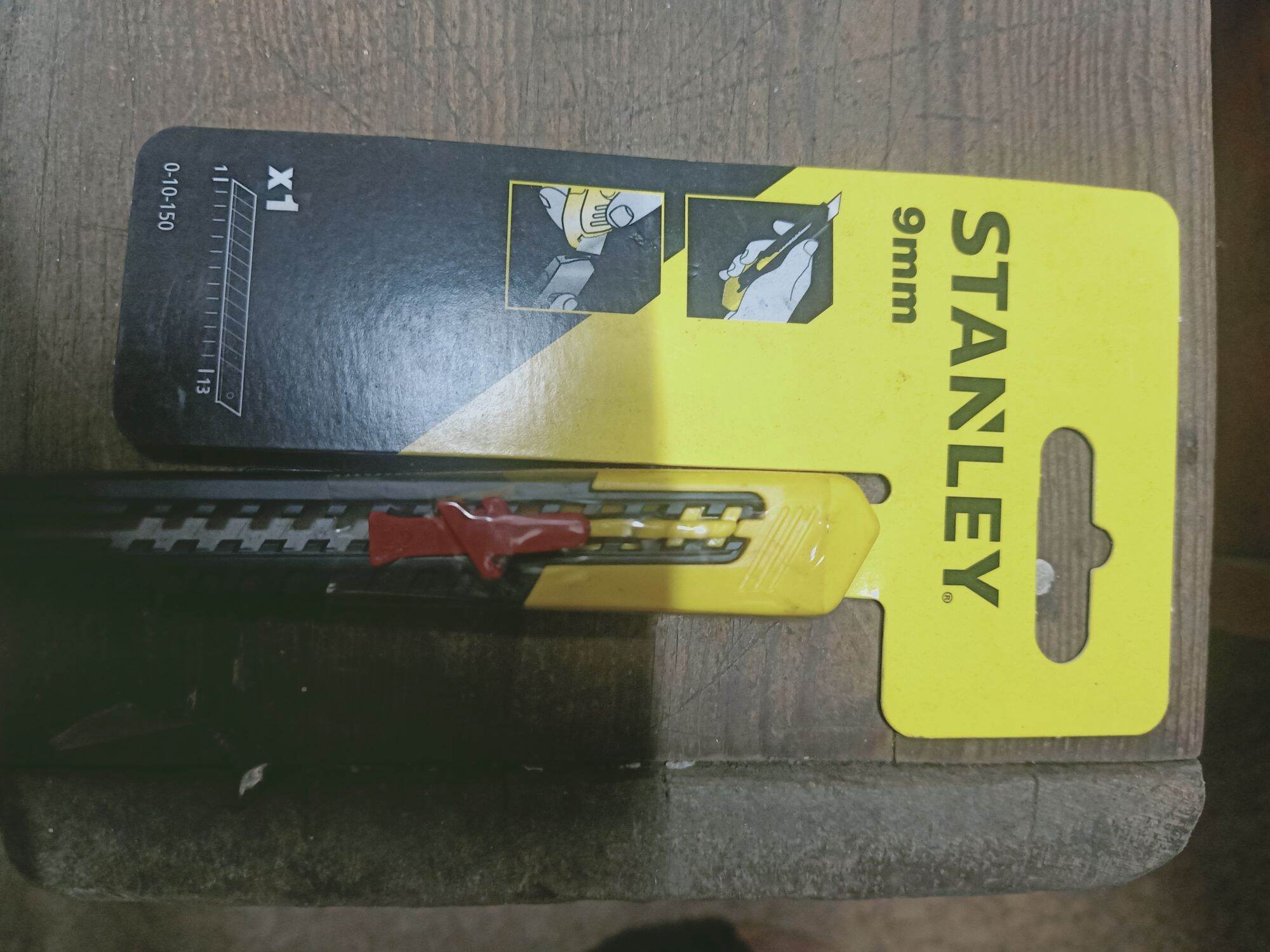 STANLEY QUICK POINT CUTTER KNIVES PVC BODY MULTI POSITION SLIDE BUTTON