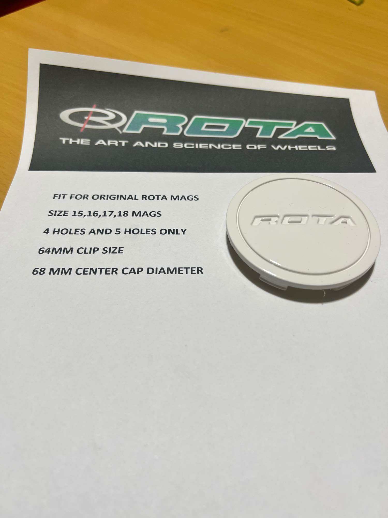 Rota center cap original white 1pc only fit to size 15"16"17"18" mags. 