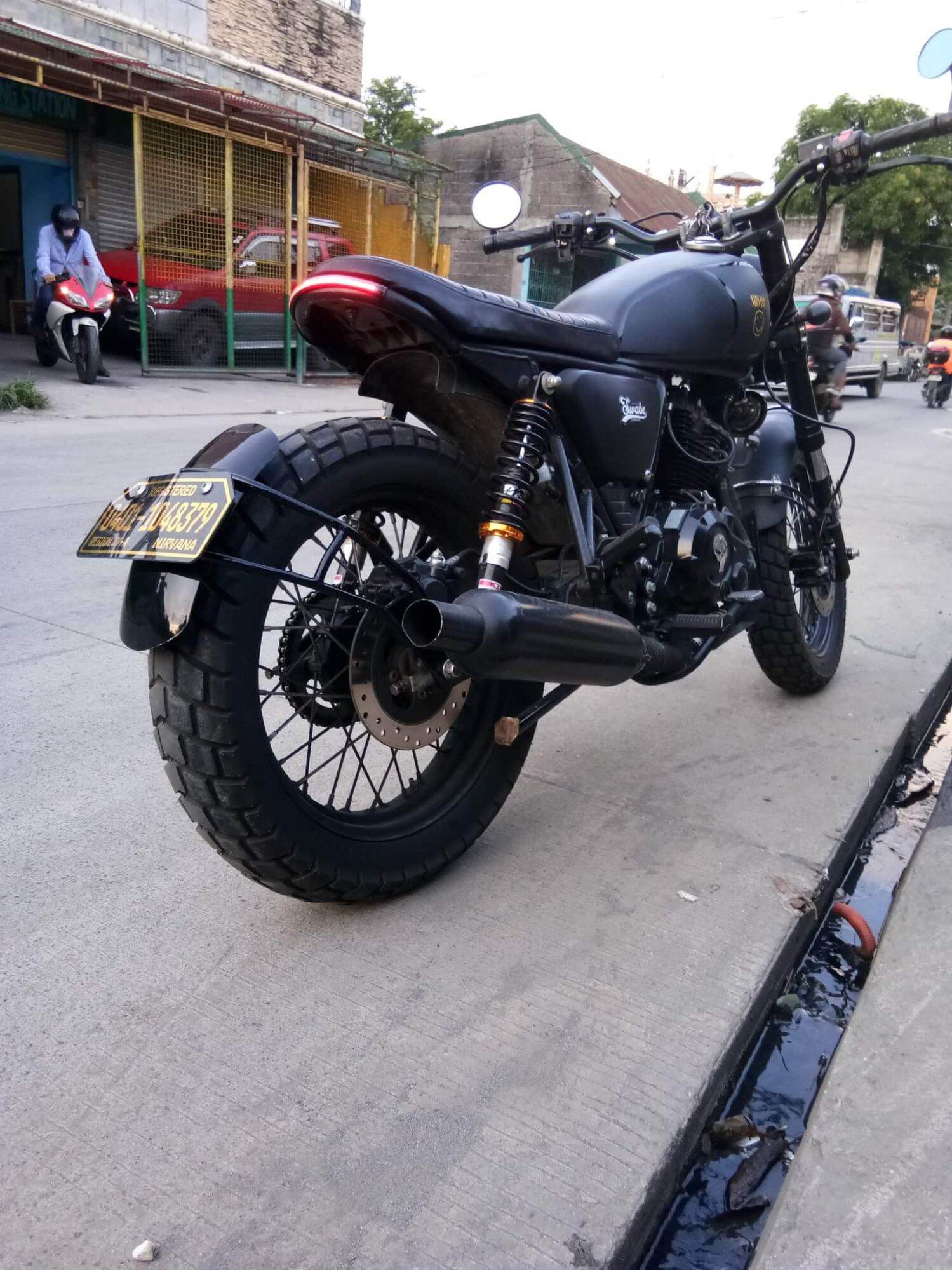 Rouser 180 online scrambler