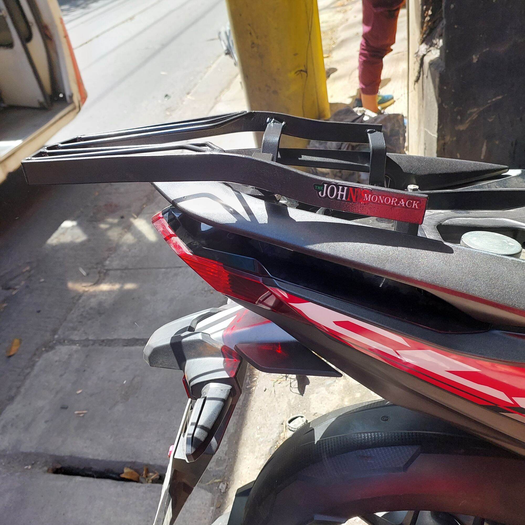 HONDA CLICK TOP BOX BRACKET POWDER COATED. 