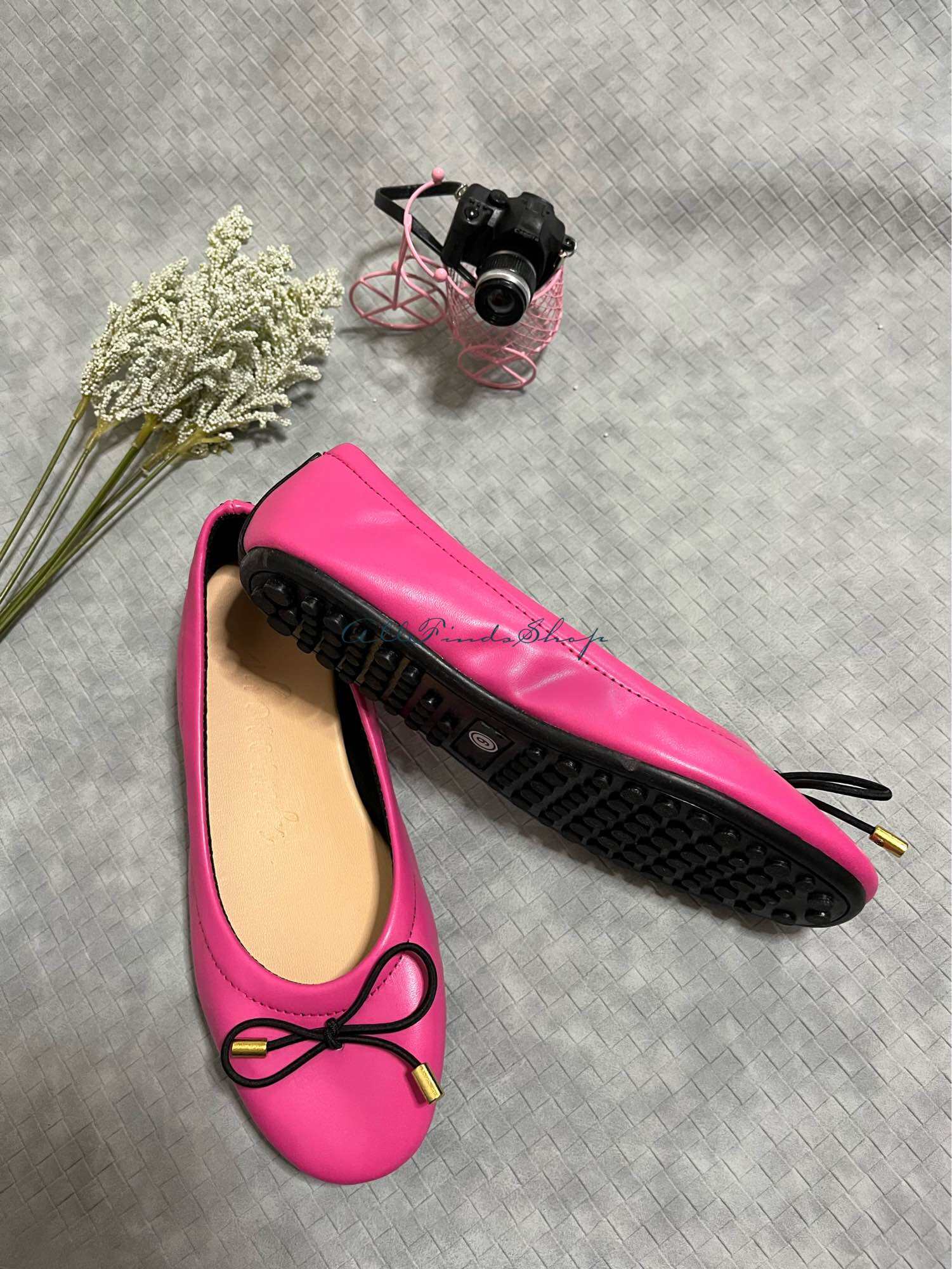 Hot pink ballet discount flats