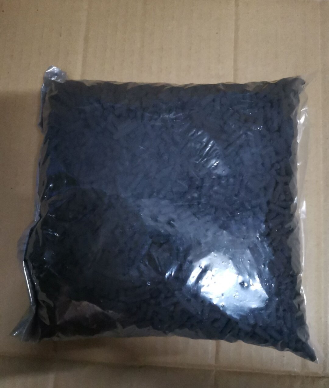 ACTIVATED CARBON FOR WATER TREATMENT, FISH POND ,AQUARIUM TANK AND FOR