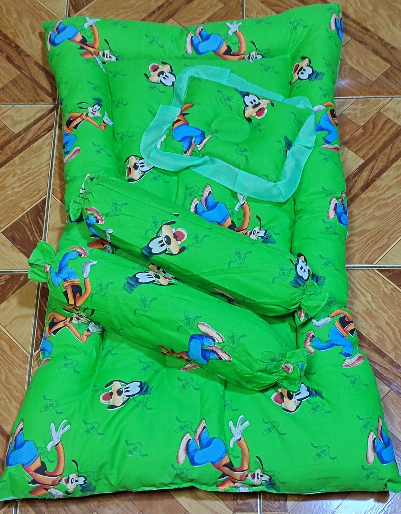 JUMBO CRIBSET for baby comforter fiber fill hypoallergenic