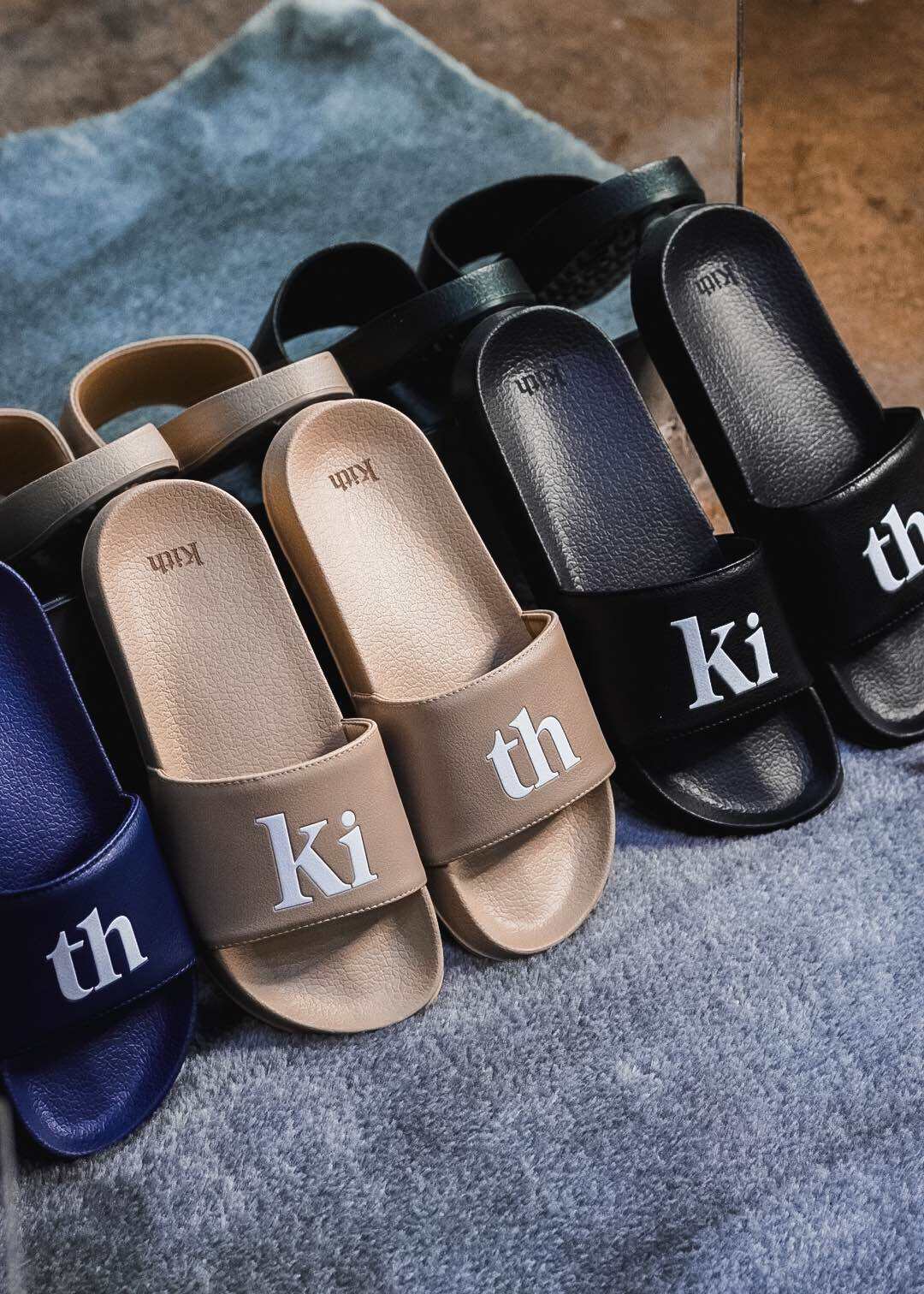 Kith Serif Logo Slides Lazada PH