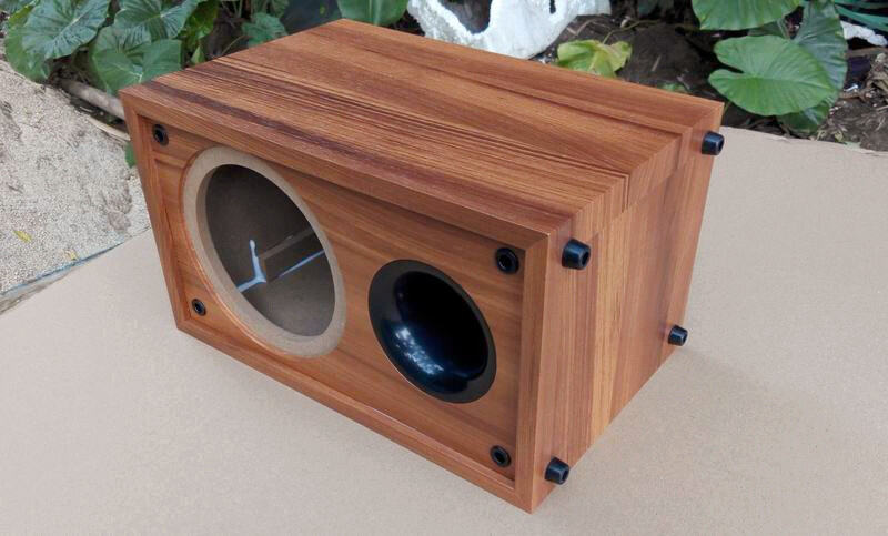 5.25 inch subwoofer box