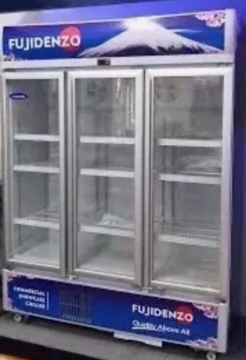 Brand new Fujidênzo 3 doors upright glass display chiller Lazada PH