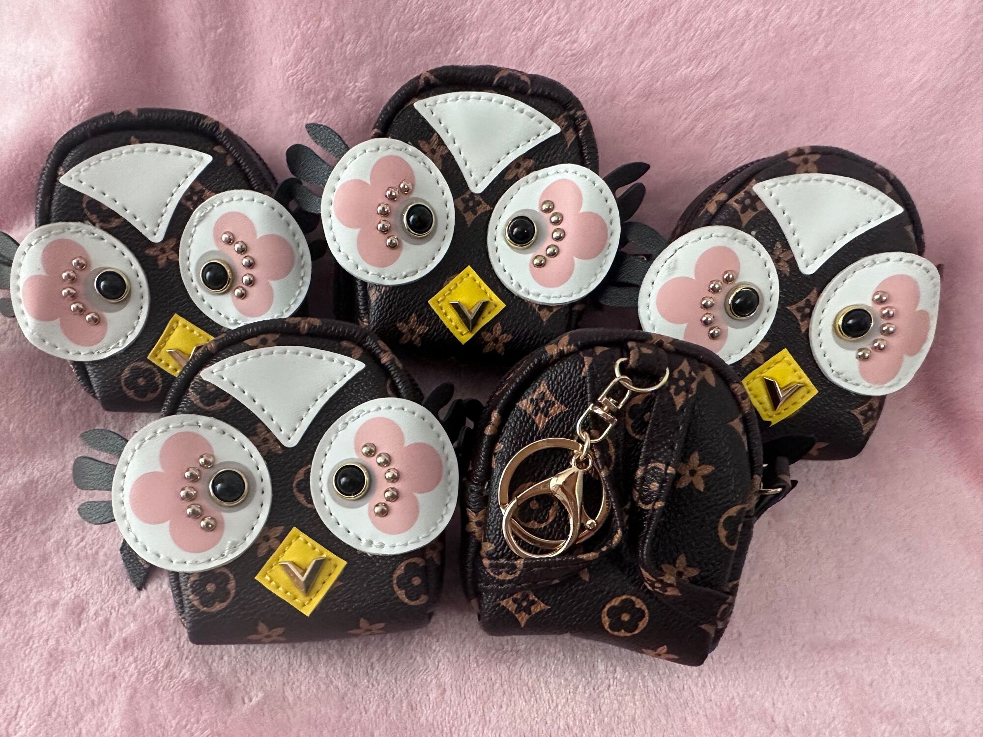 Louis vuitton discount owl coin purse