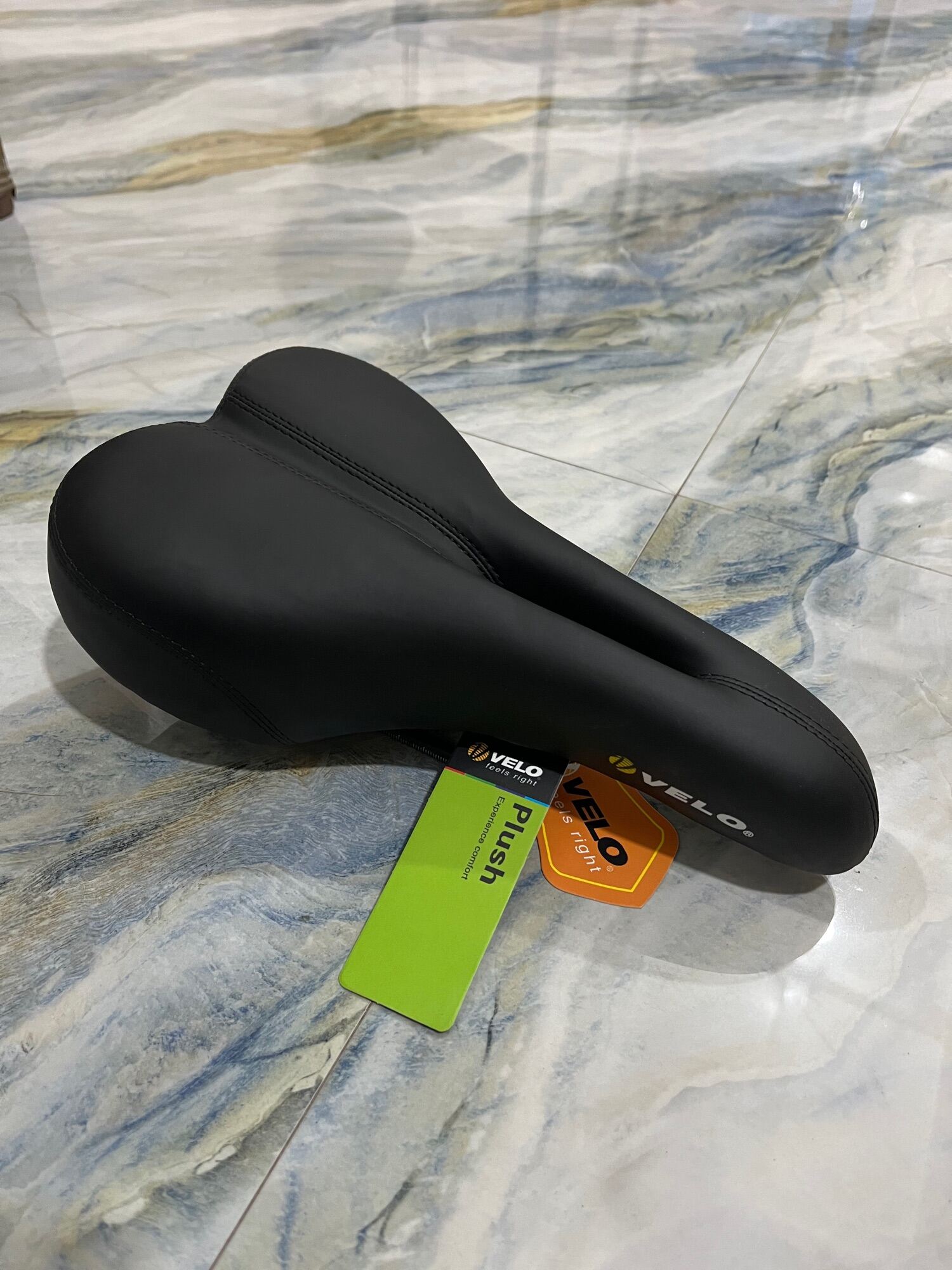 Velo saddle mtb w/hole blk