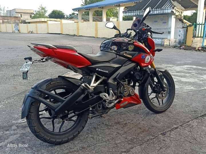 Pulsar Ns160 Swing Arm Bajaj Pulsar NS160 Swing Arm Cover