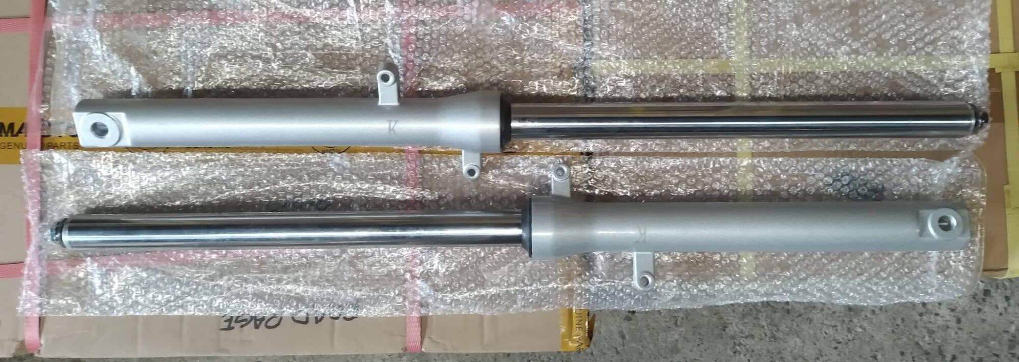 Front Shock TMX 125. 