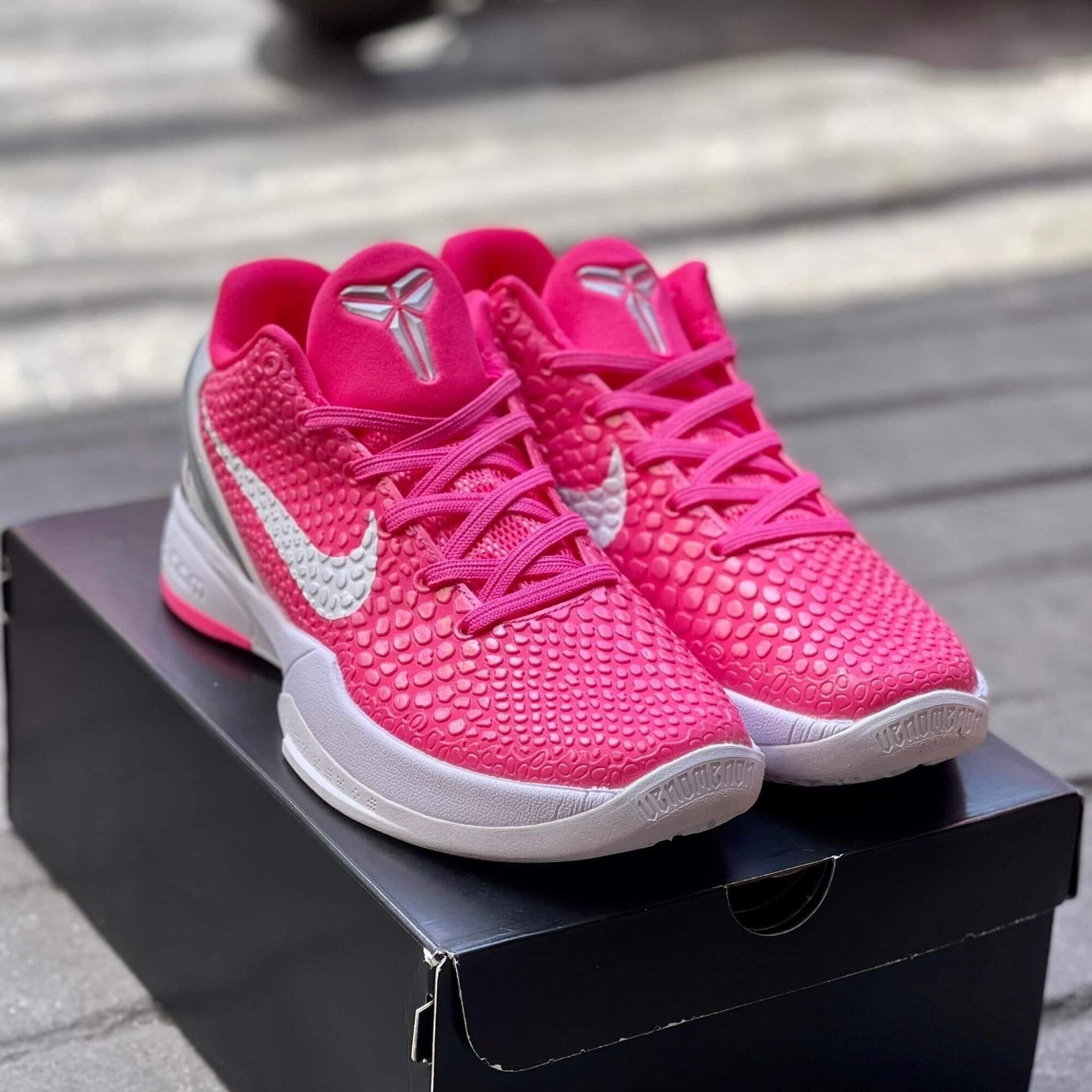 kobe shoes mens pink