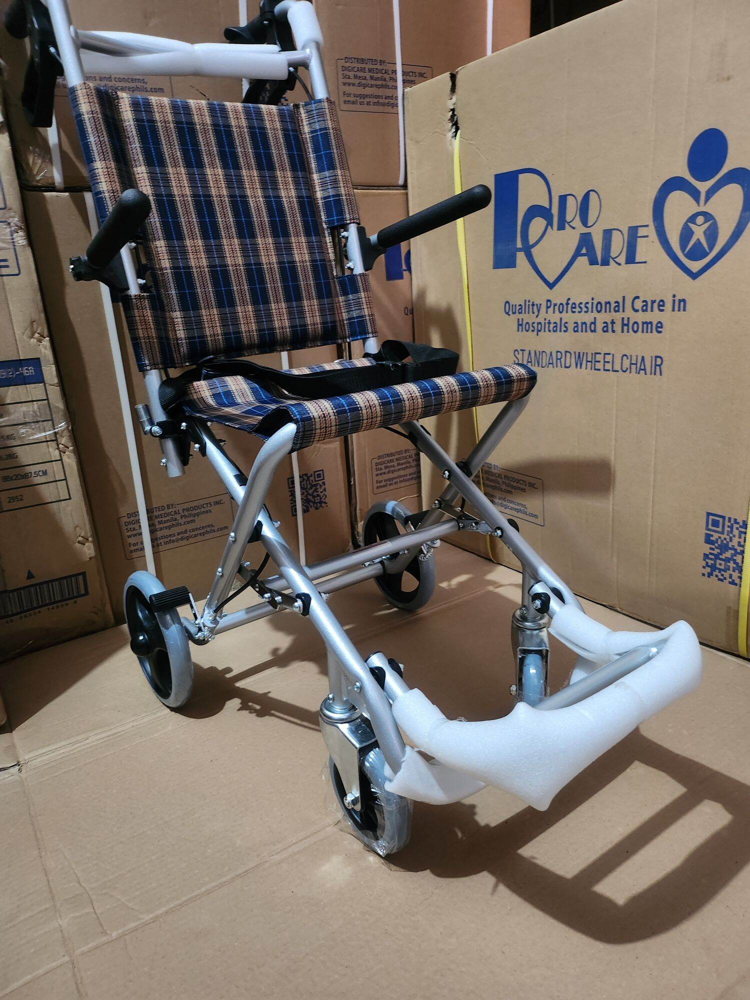 Aluminum Compact Travel Wheelchair for Adult and Elderly for Easy