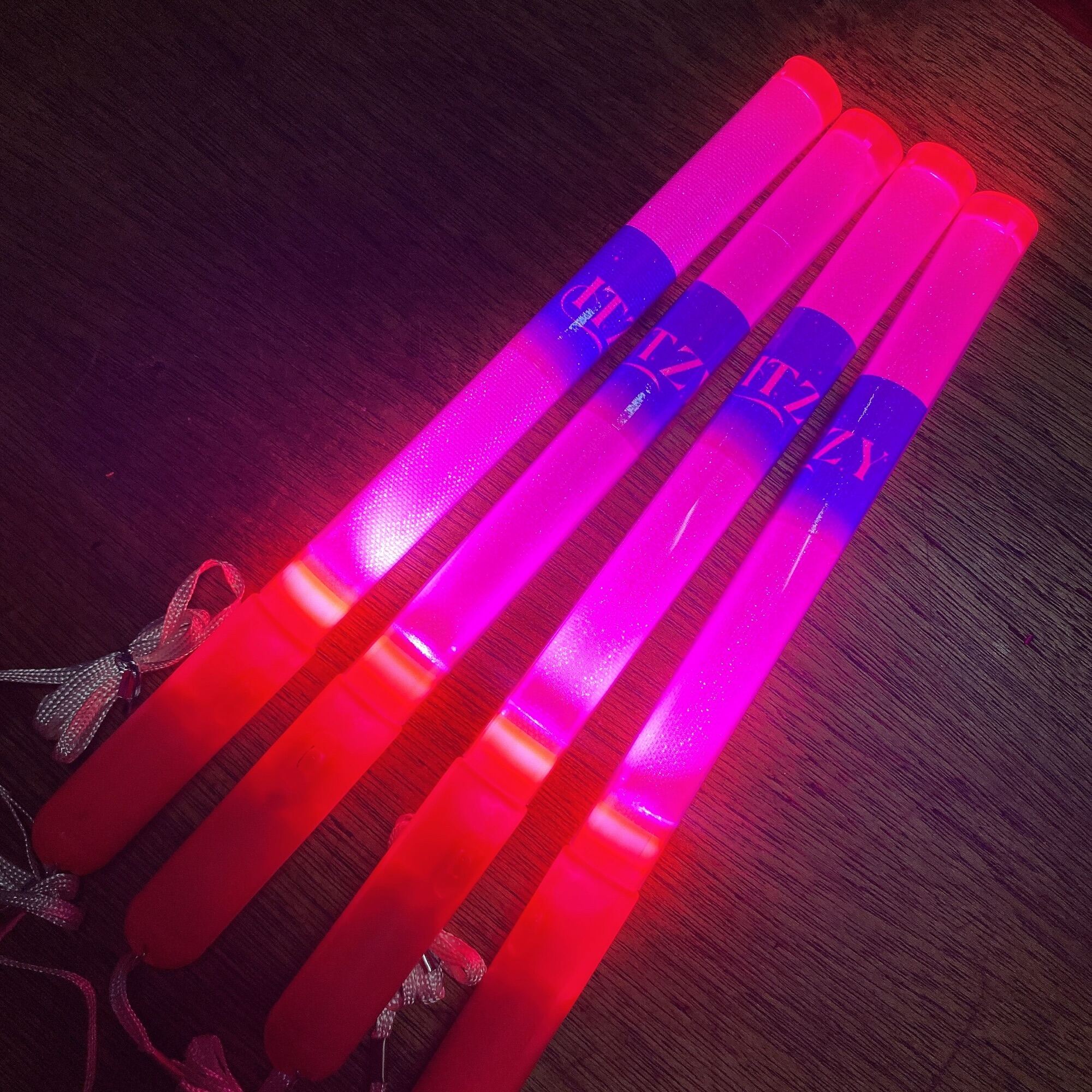 ITZY KPOP PENLIGHT / LIGHTSTICK Lazada PH