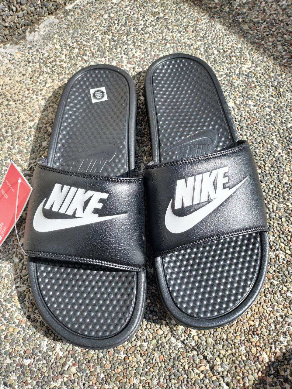 nike gel slippers