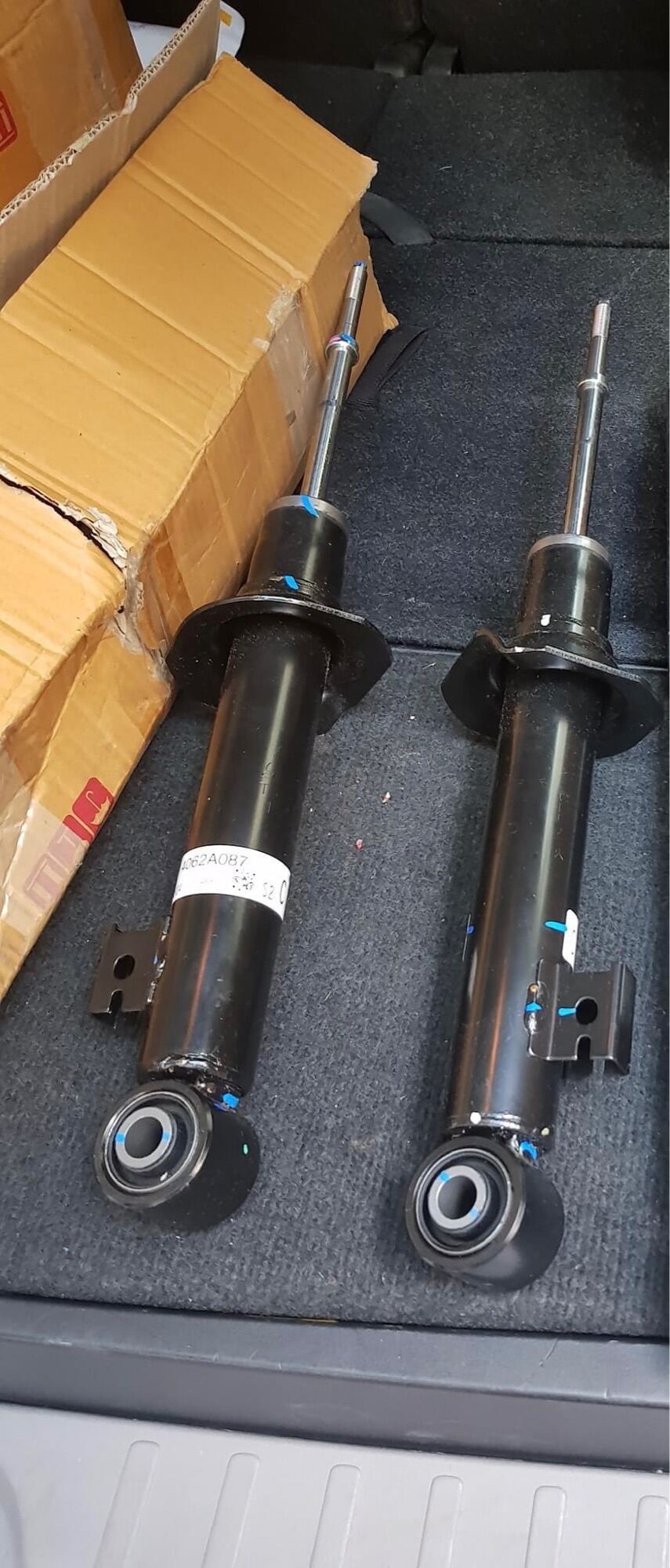 Mitsubishi Montero Sport 20092023 2pcs Original Shock Absorber (Front