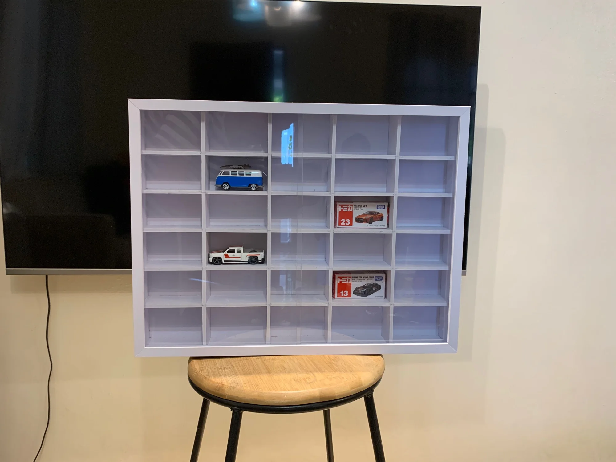 30 slots white display case 1:64 scale hotwheels tomica
