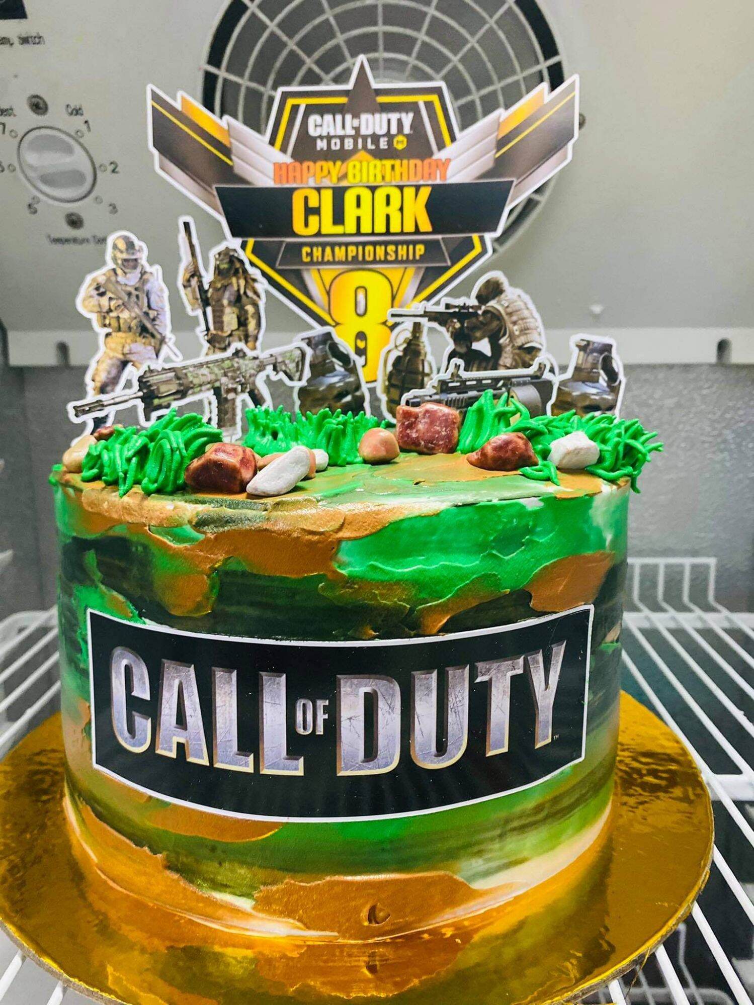 Details 81+ call of duty cake decorations best seven.edu.vn