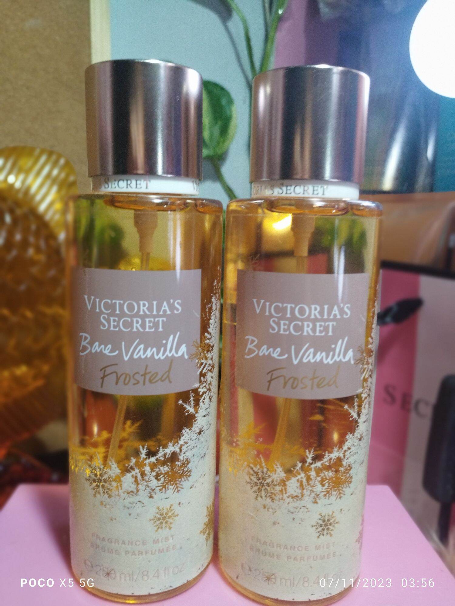 🇺🇲Victoria's secret Bare Vanilla Frosted Mist 250ML. 