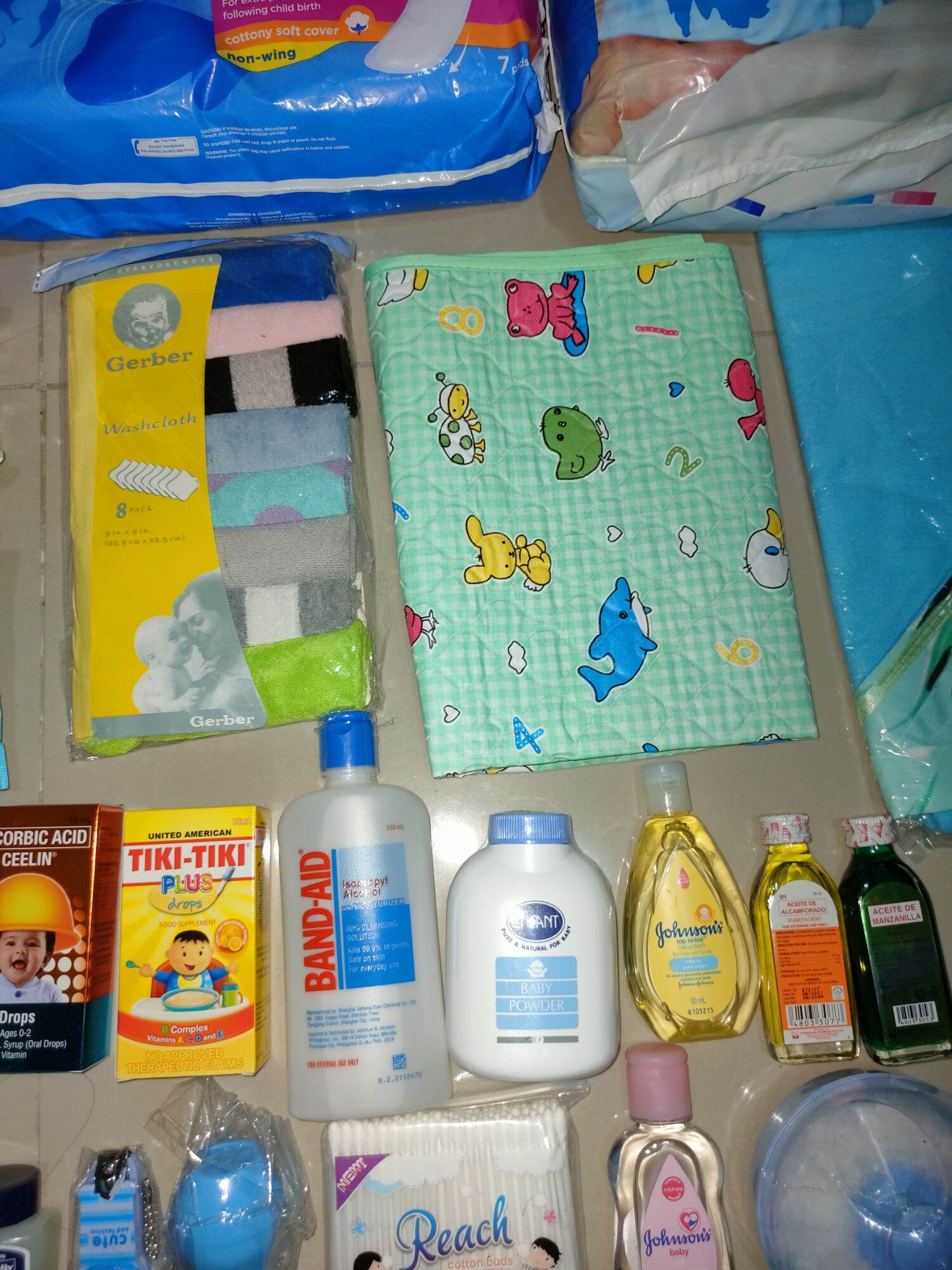 Pampers Dry Newborn package w free eq Trial Pack Lazada PH