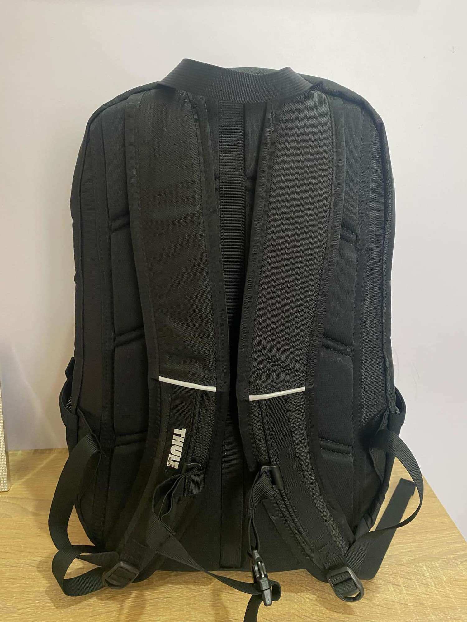 Thule Enroute Strut 15 - Black Unisex Urban Backpack Nylon Laptop