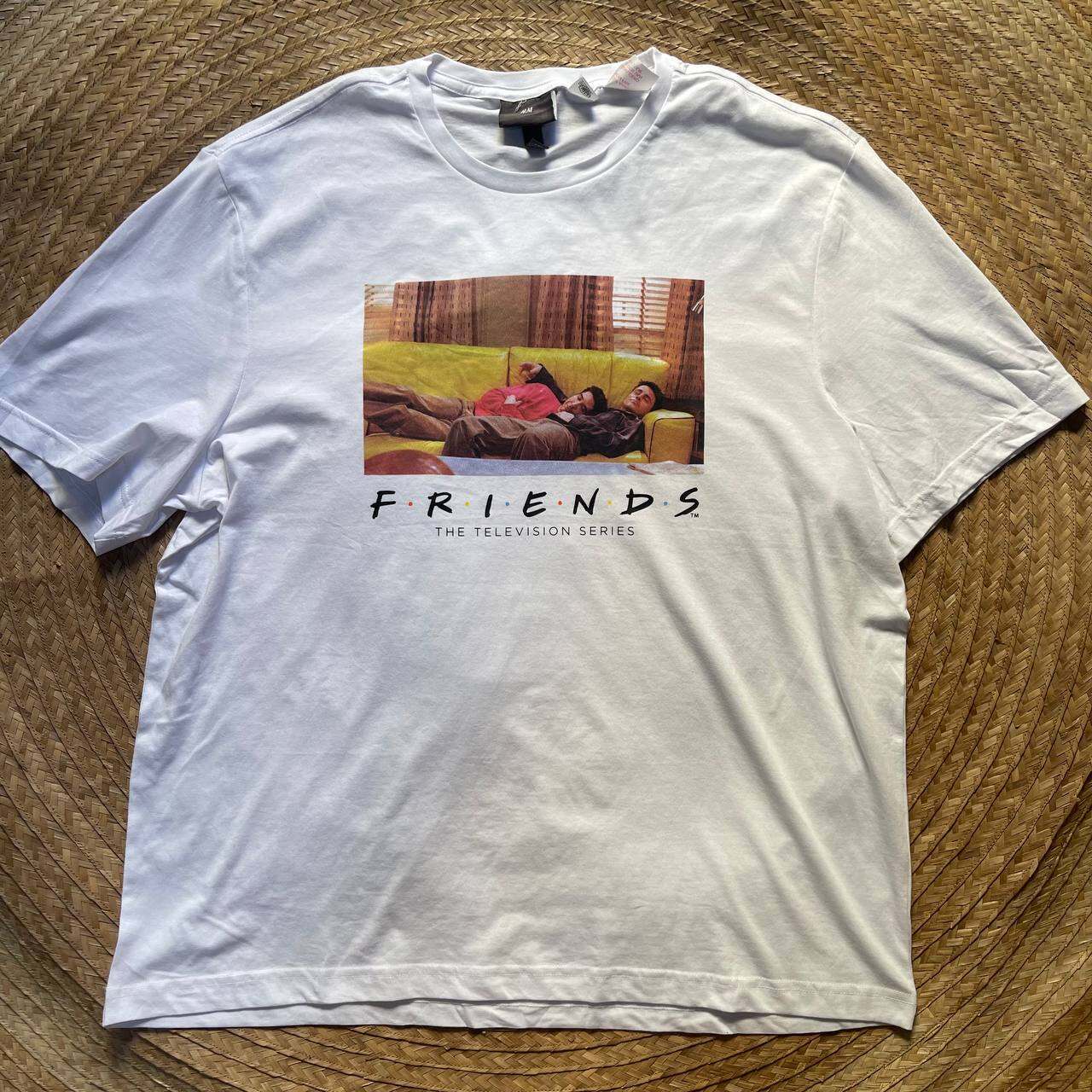 friends h&m shirt