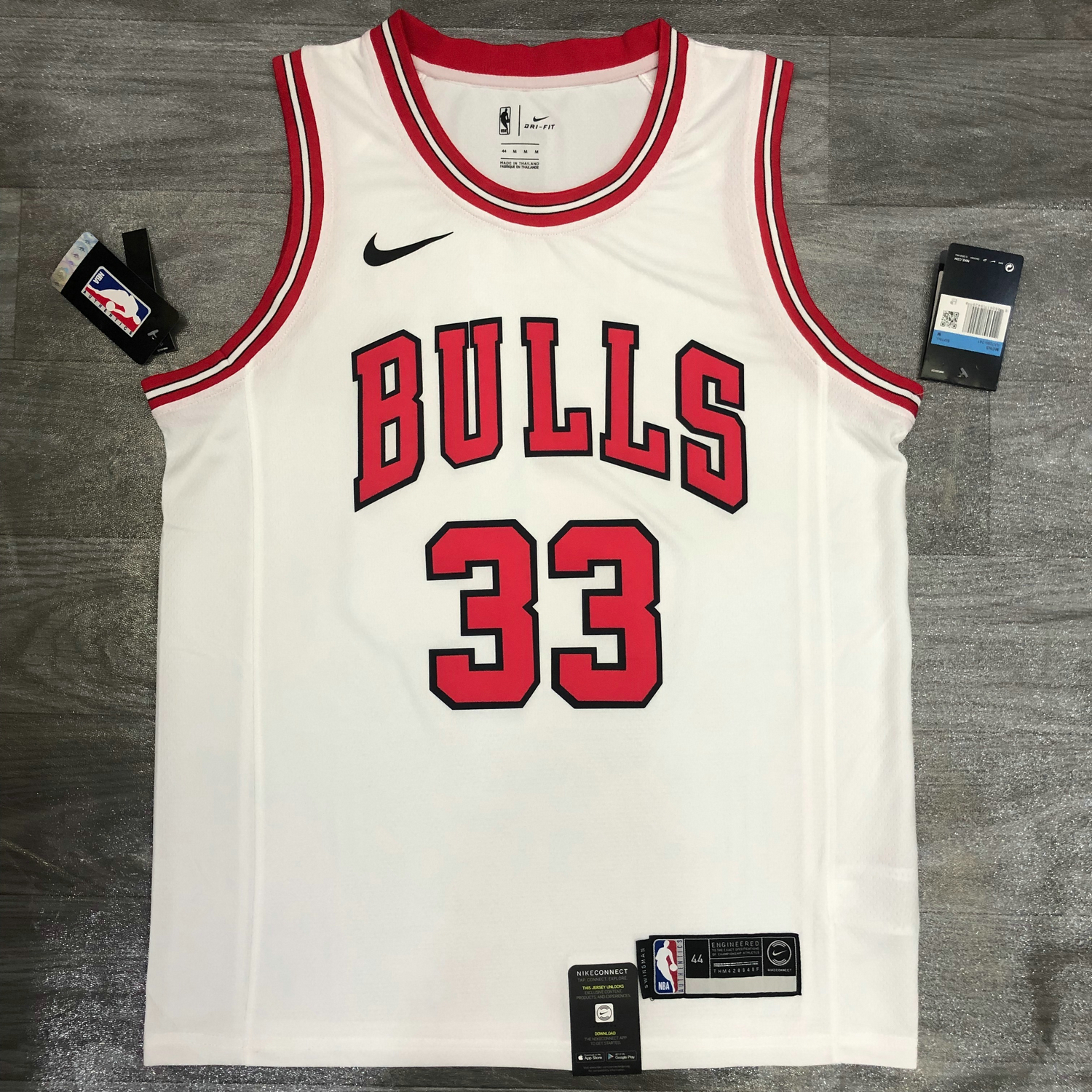Men's Chicago Bulls DeMar DeRozan #11 Red 2021/22 Swingman Jersey