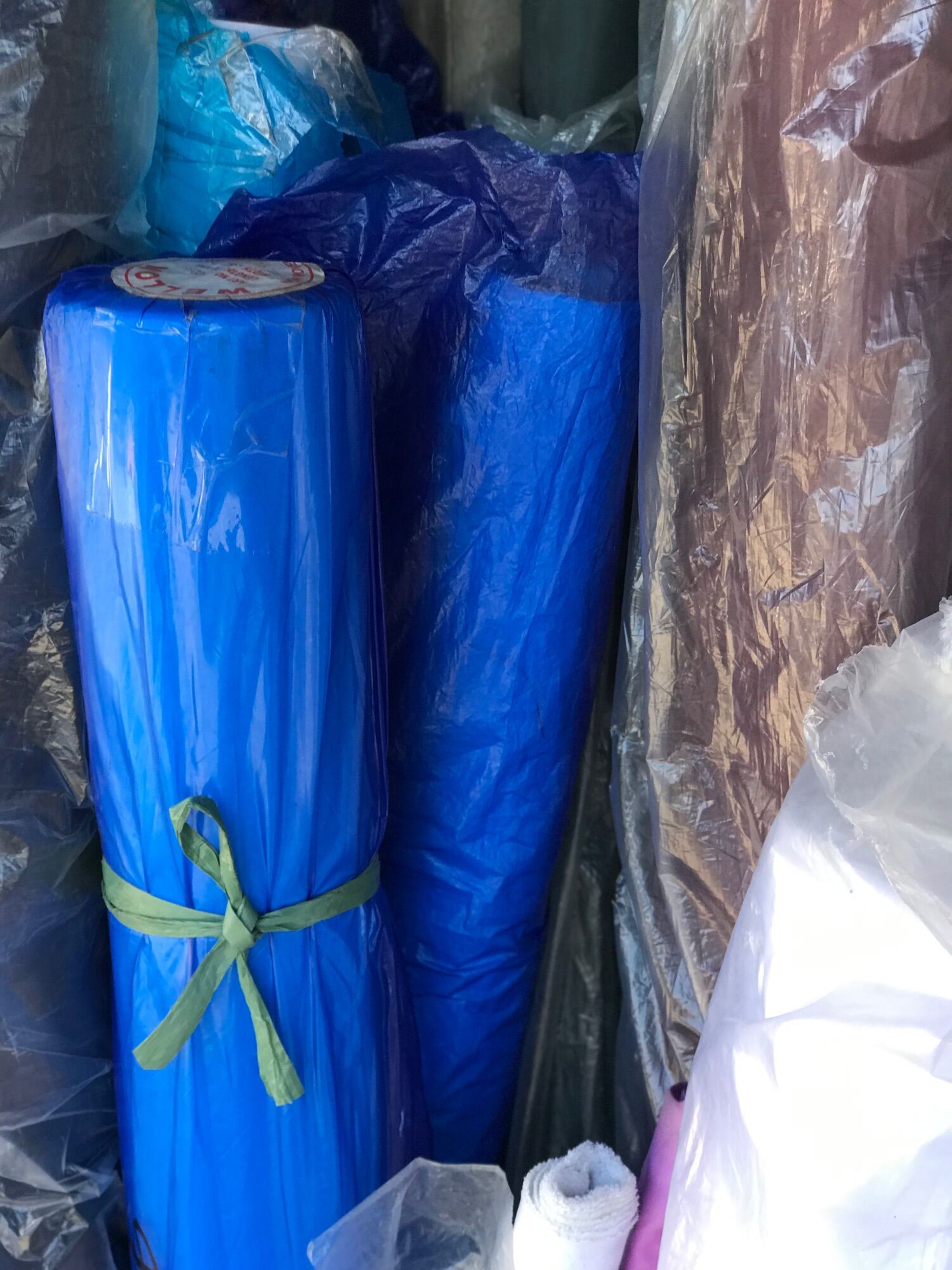 [Yard/s] Pelon Interlining 1025H / 1025SF / 1035H / 1050H / Fuse or No Fuse / HARD or SOFT 52 inches Width  by Lucky888corp. 