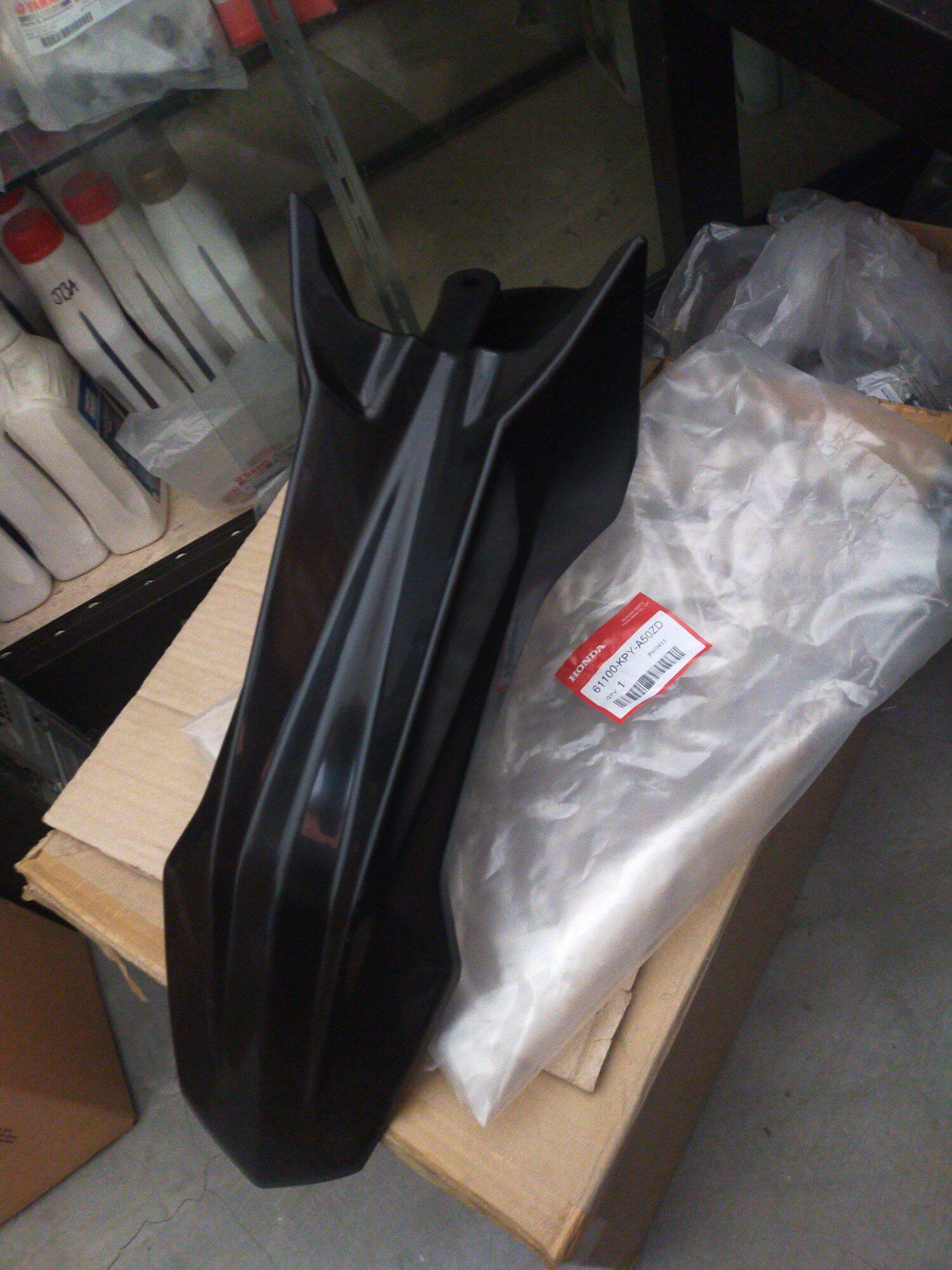 専用ページになりました HONDA ホンダ純正部品 FENDER FRO*NH388* 61100-KZV-Y00ZJ（楽天