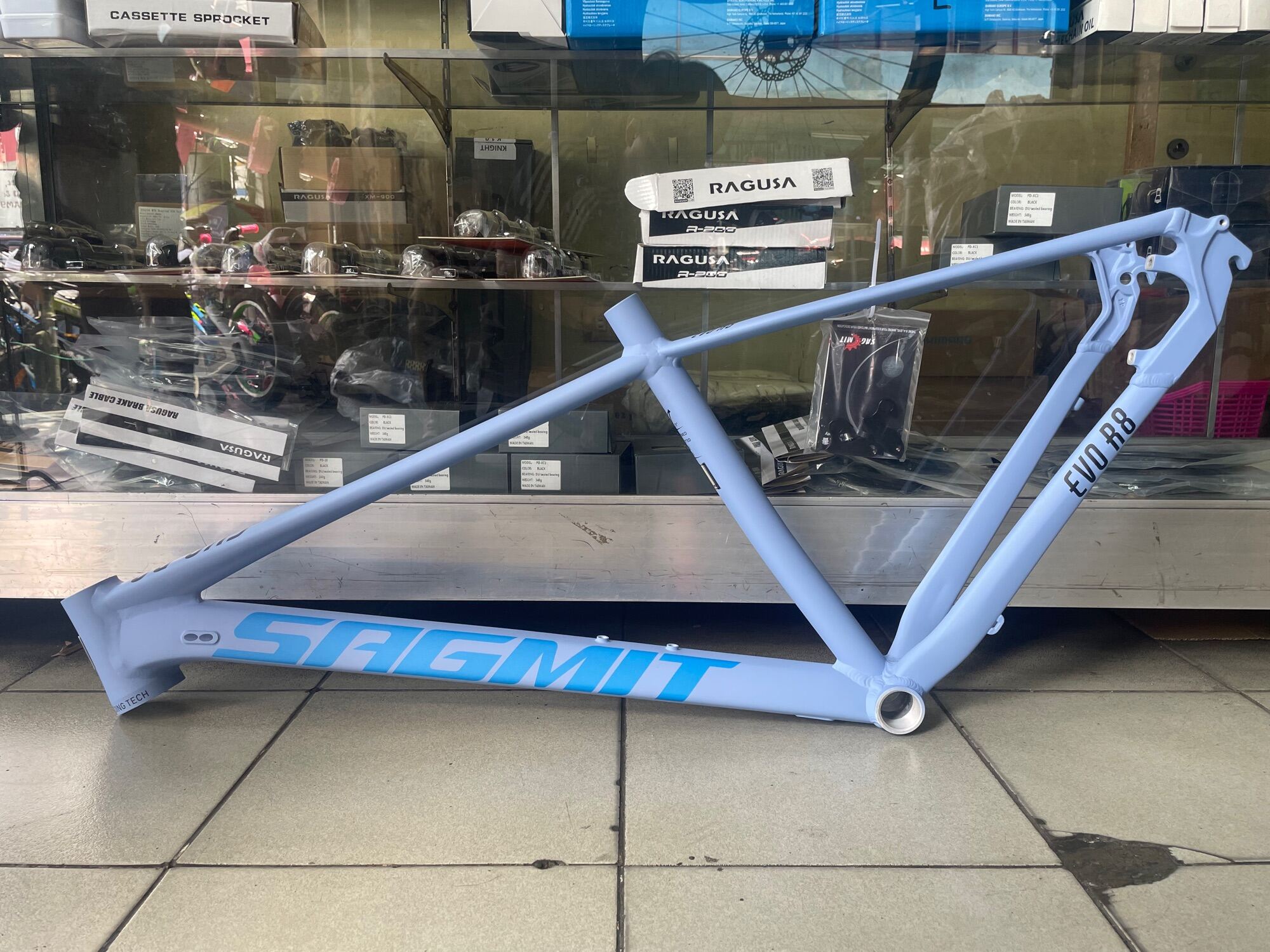 Sagmit evo outlet r8 frame specs