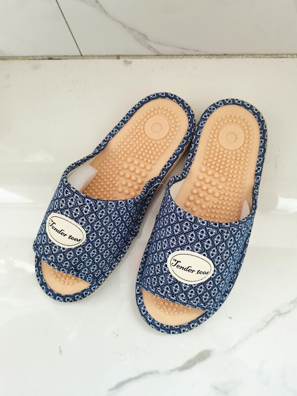 Tender feet online slippers