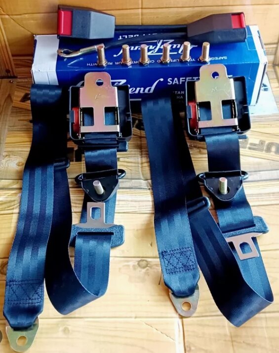Universal 3 points adjustable auto locking seat belt price is for 1set