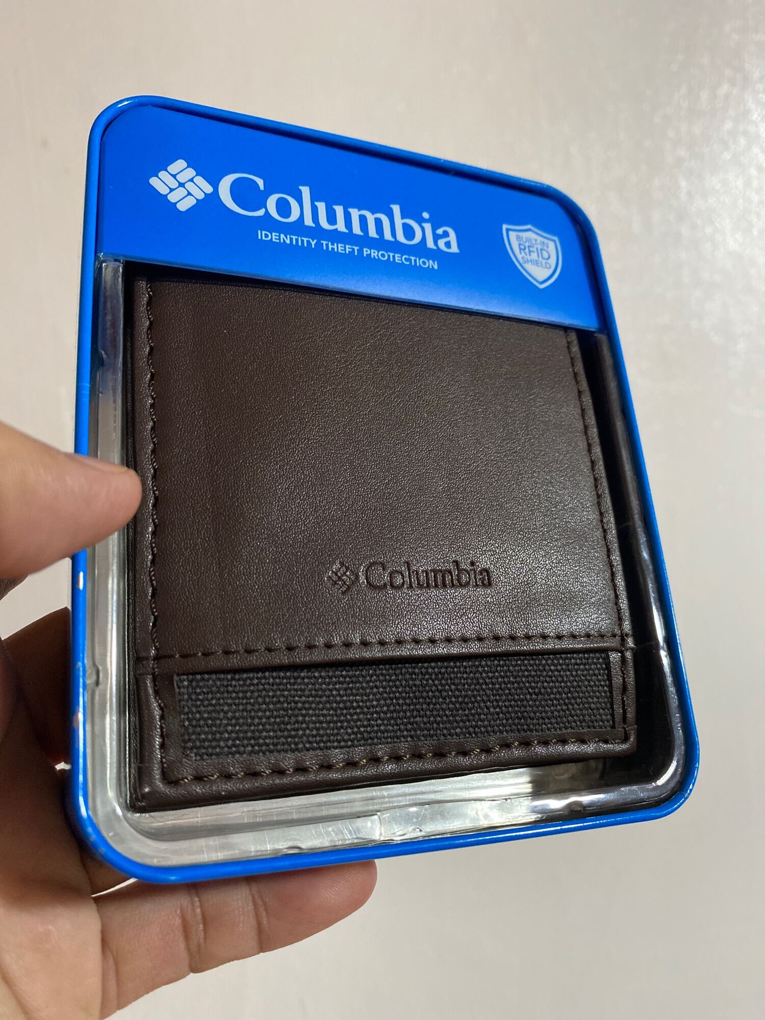 COLUMBIA WALLETS FROM USA BUILT IN RFID SHIELD THEFT PROTECTION 2 FOLD ...