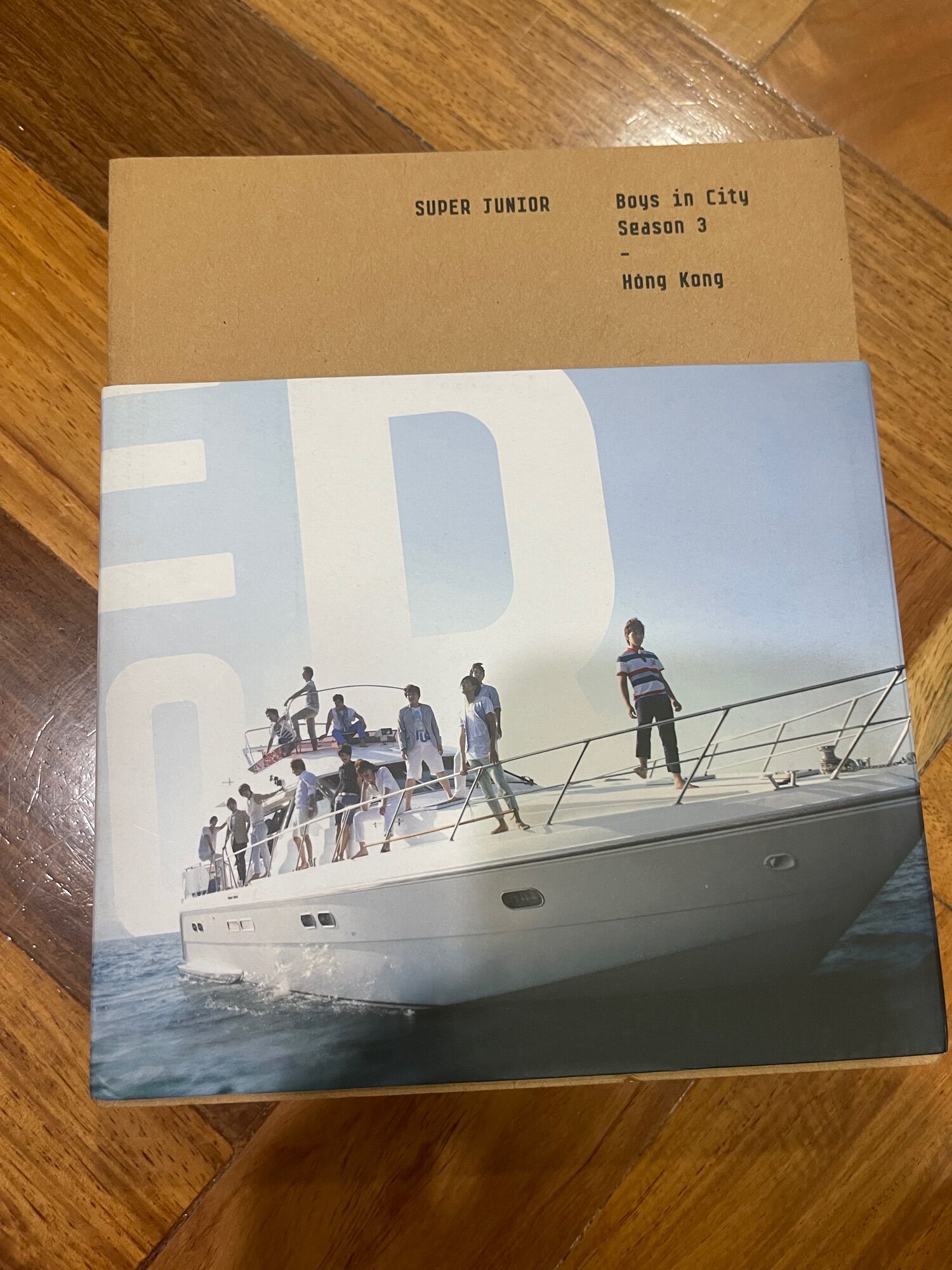 Super Junior Boys in City Season 3 Hong Kong Photobook limited 