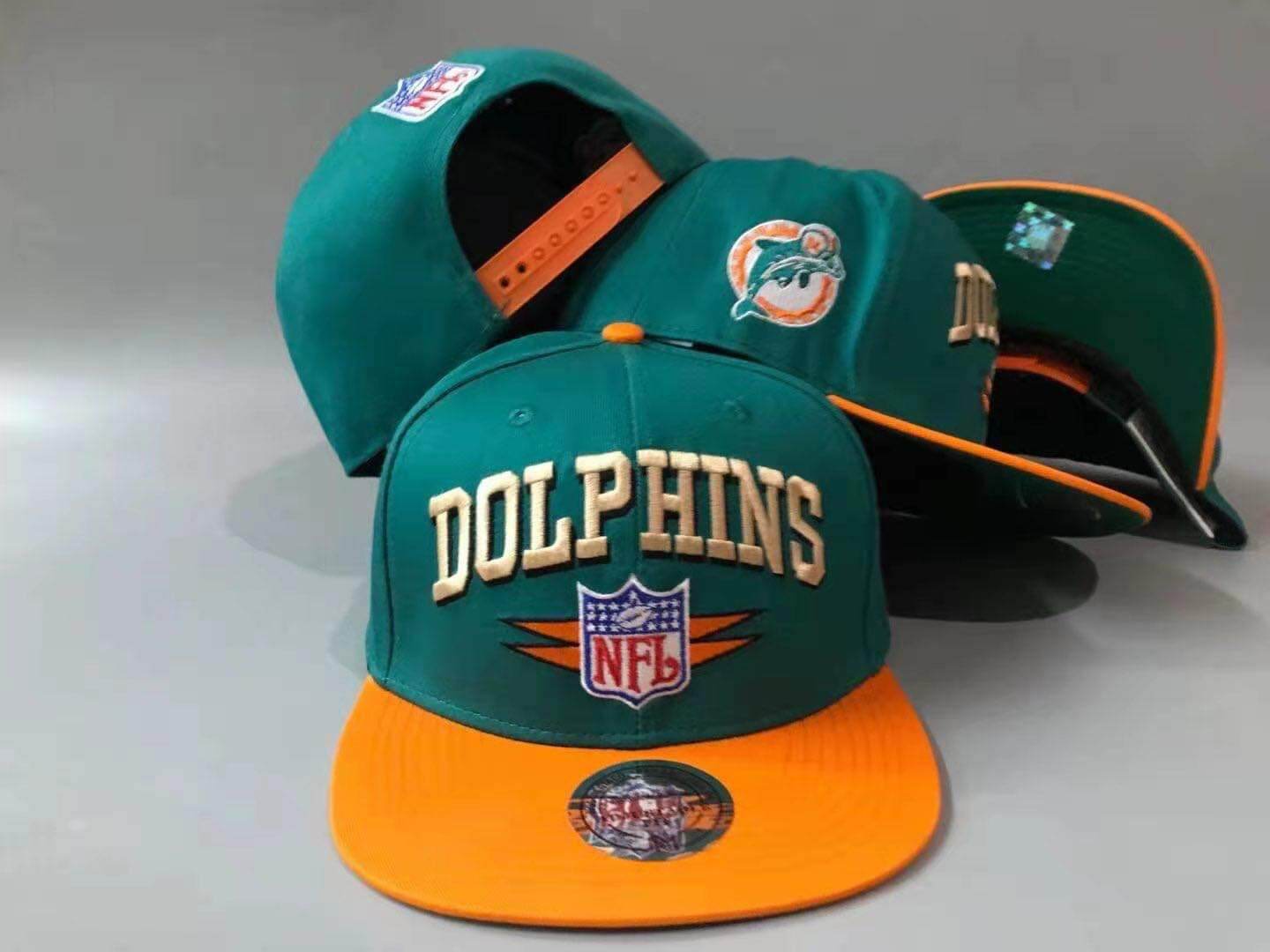 Dolphins Vintage cap, Men's Fashion, Watches & Accessories, Caps & Hats on  Carousell