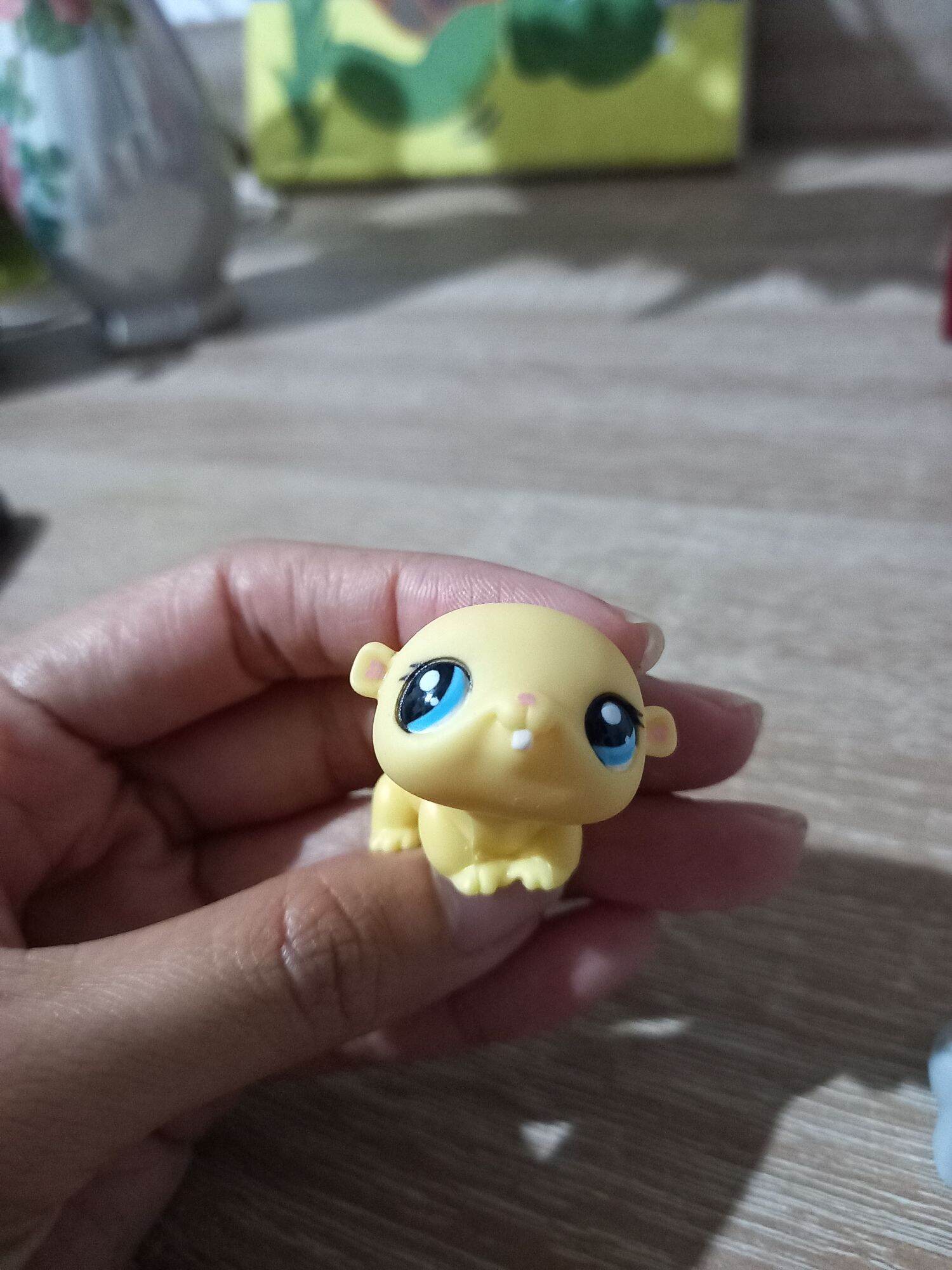 Original USA 🇺🇲 LPS Littlest Pet Shop minis with Lazada PH